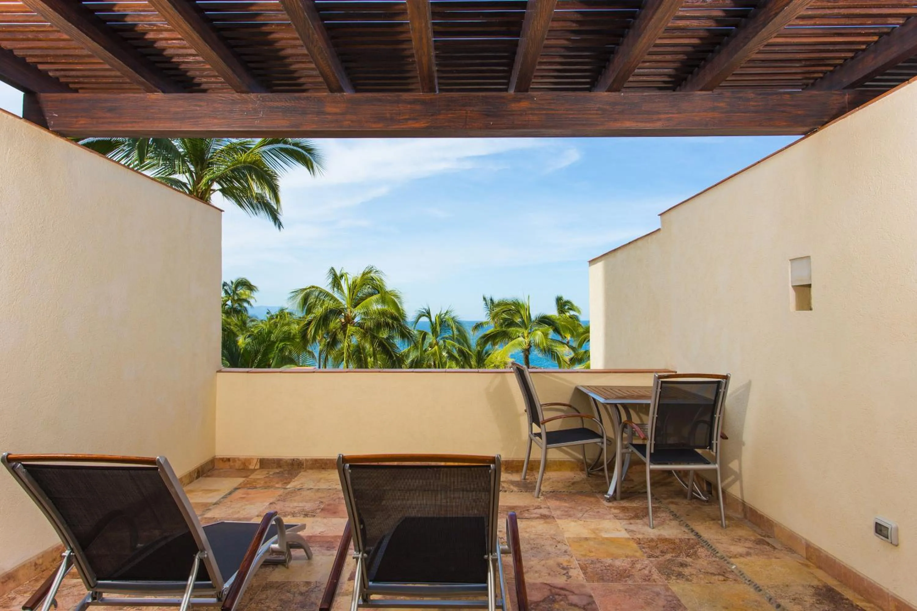 Photo of the whole room in Sheraton Buganvilias Resort & Convention Center