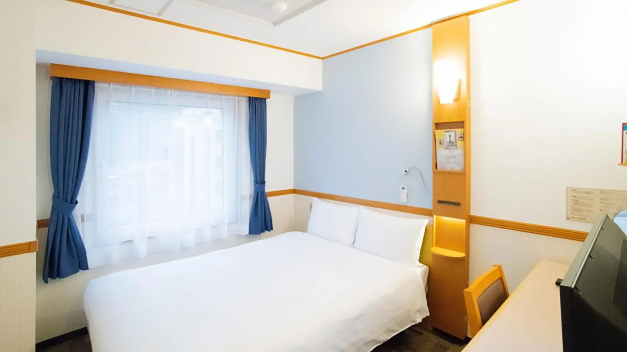 Bedroom, Bed in Toyoko Inn Hokkaido Okhotsk Abashiri Ekimae Bedroom, Bed in Toyoko Inn Hokkaido Okhotsk Abashiri Ekimae