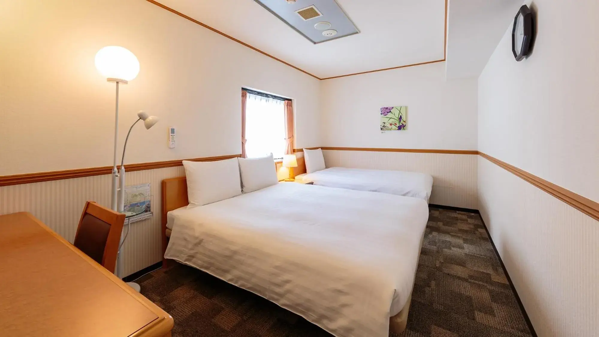 Bedroom, Bed in Toyoko Inn Nagoya Nishiki Bedroom, Bed in Toyoko Inn Nagoya Nishiki