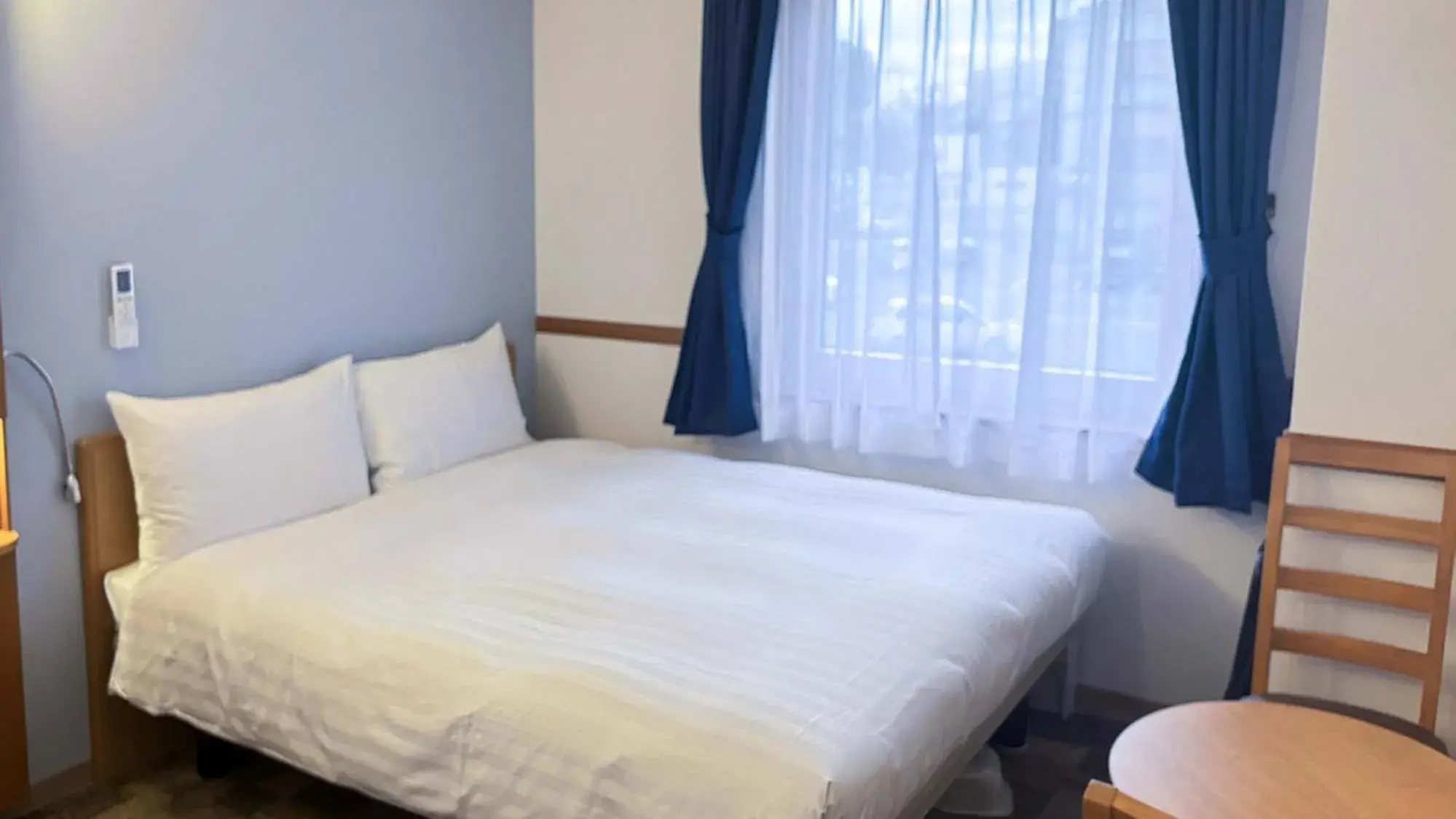 Bedroom, Bed in Toyoko Inn Hokkaido Tokachi Obihiro Ekimae Bedroom, Bed in Toyoko Inn Hokkaido Tokachi Obihiro Ekimae