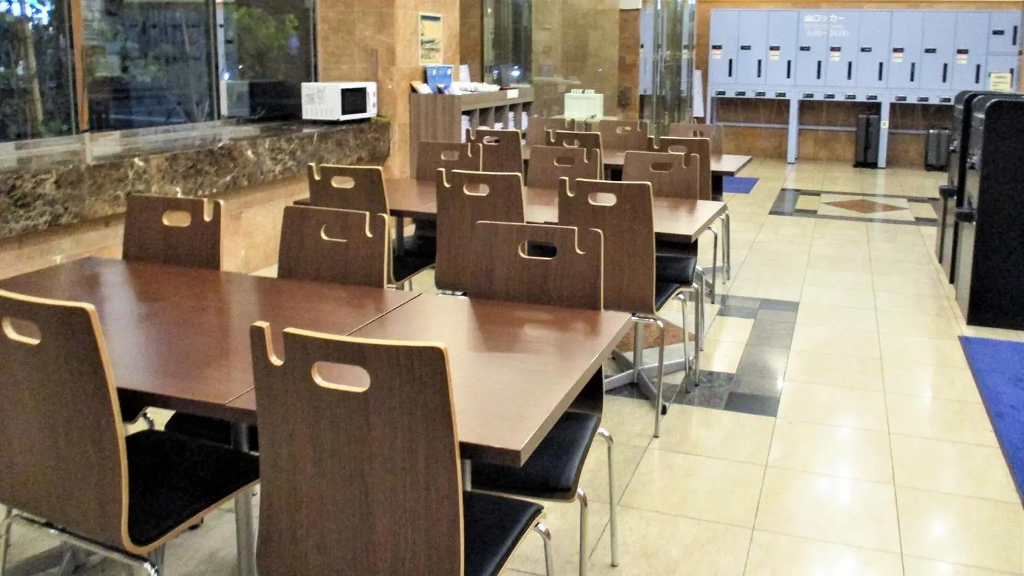 Lobby or reception in Toyoko Inn Tokyo Korakuen Bunkyokuyakusho Mae Lobby or reception in Toyoko Inn Tokyo Korakuen Bunkyokuyakusho Mae