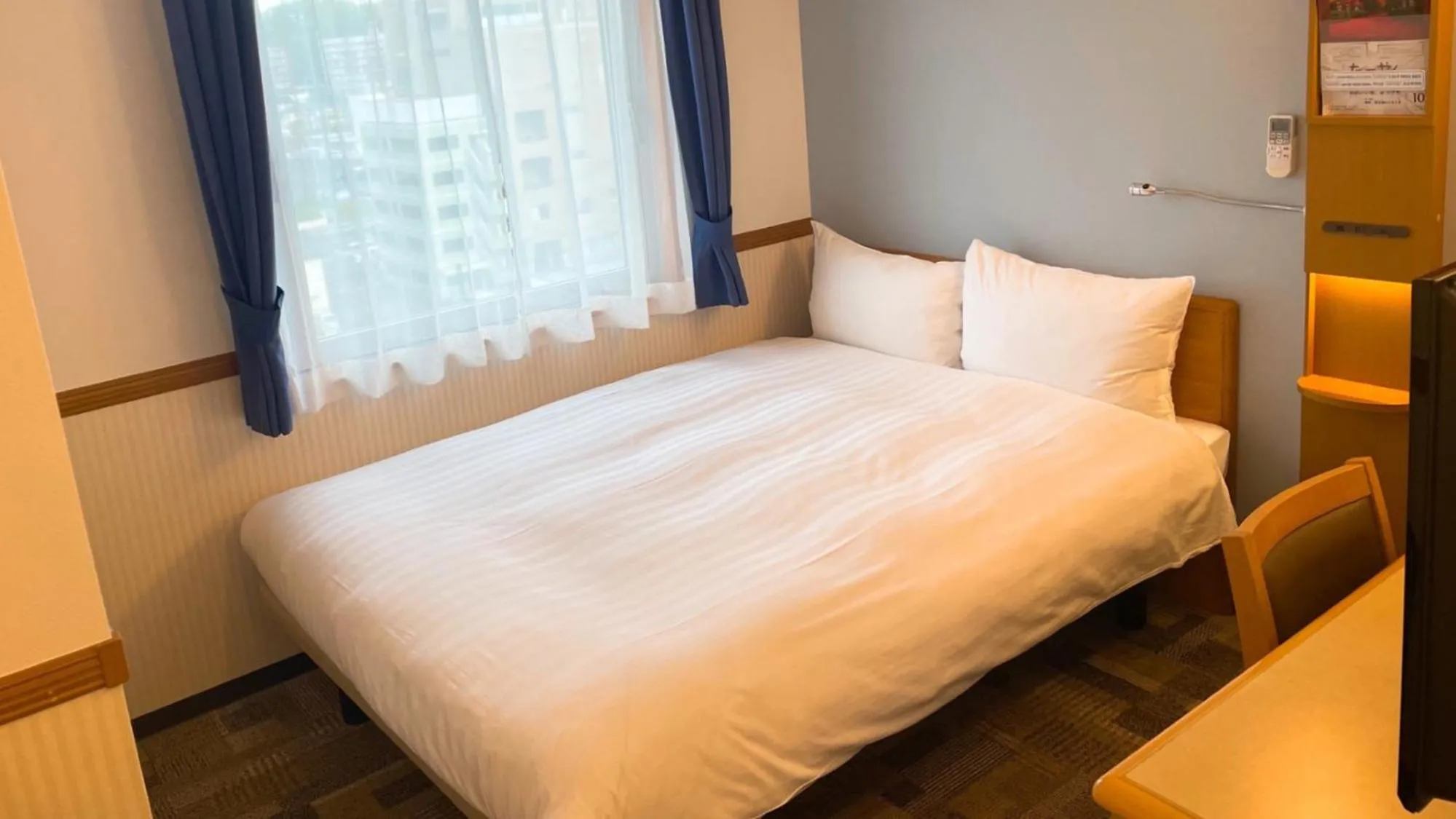 Bedroom, Bed in Toyoko Inn Mito-eki Minami-guchi