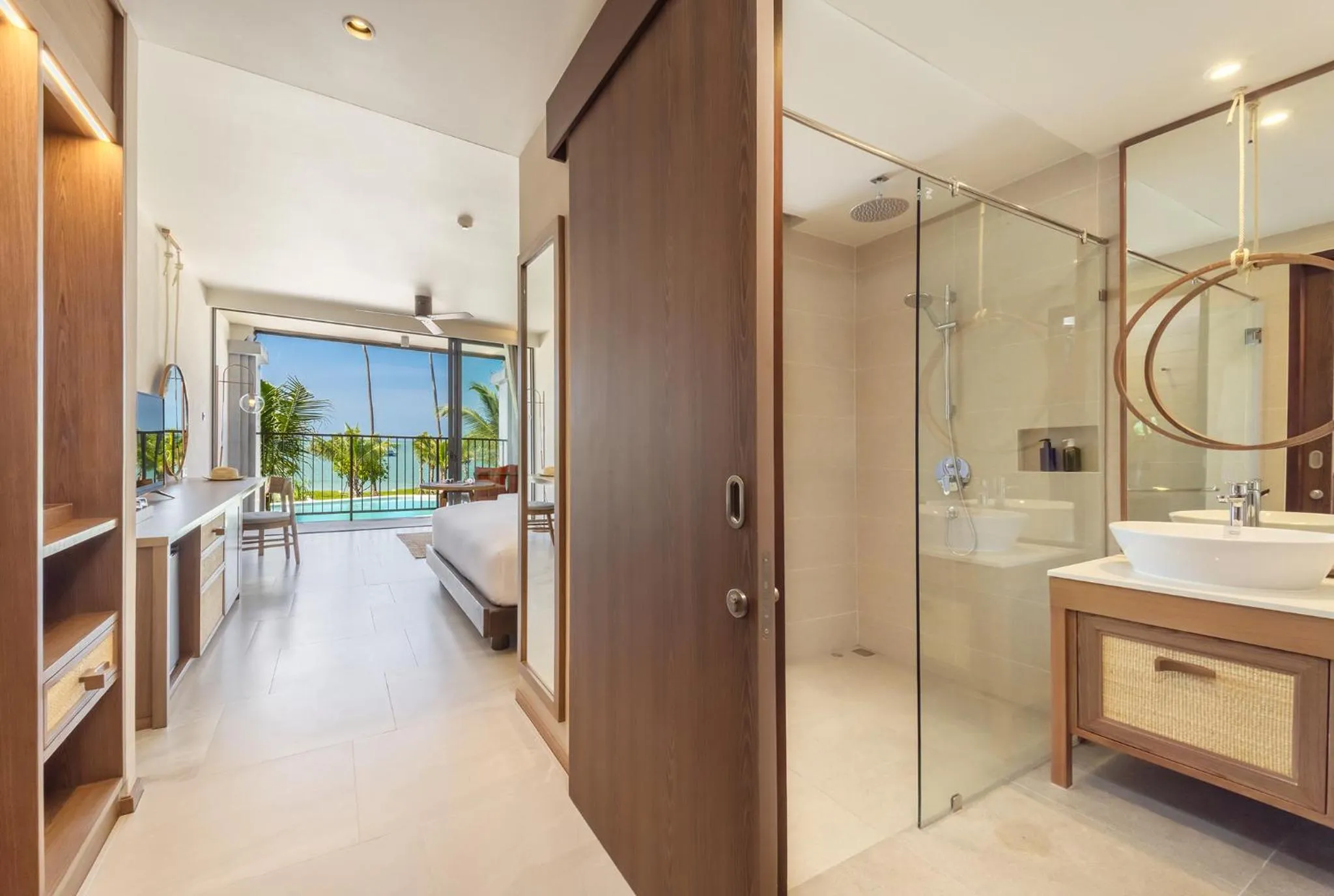 Shower, Bed in The Culture Samui