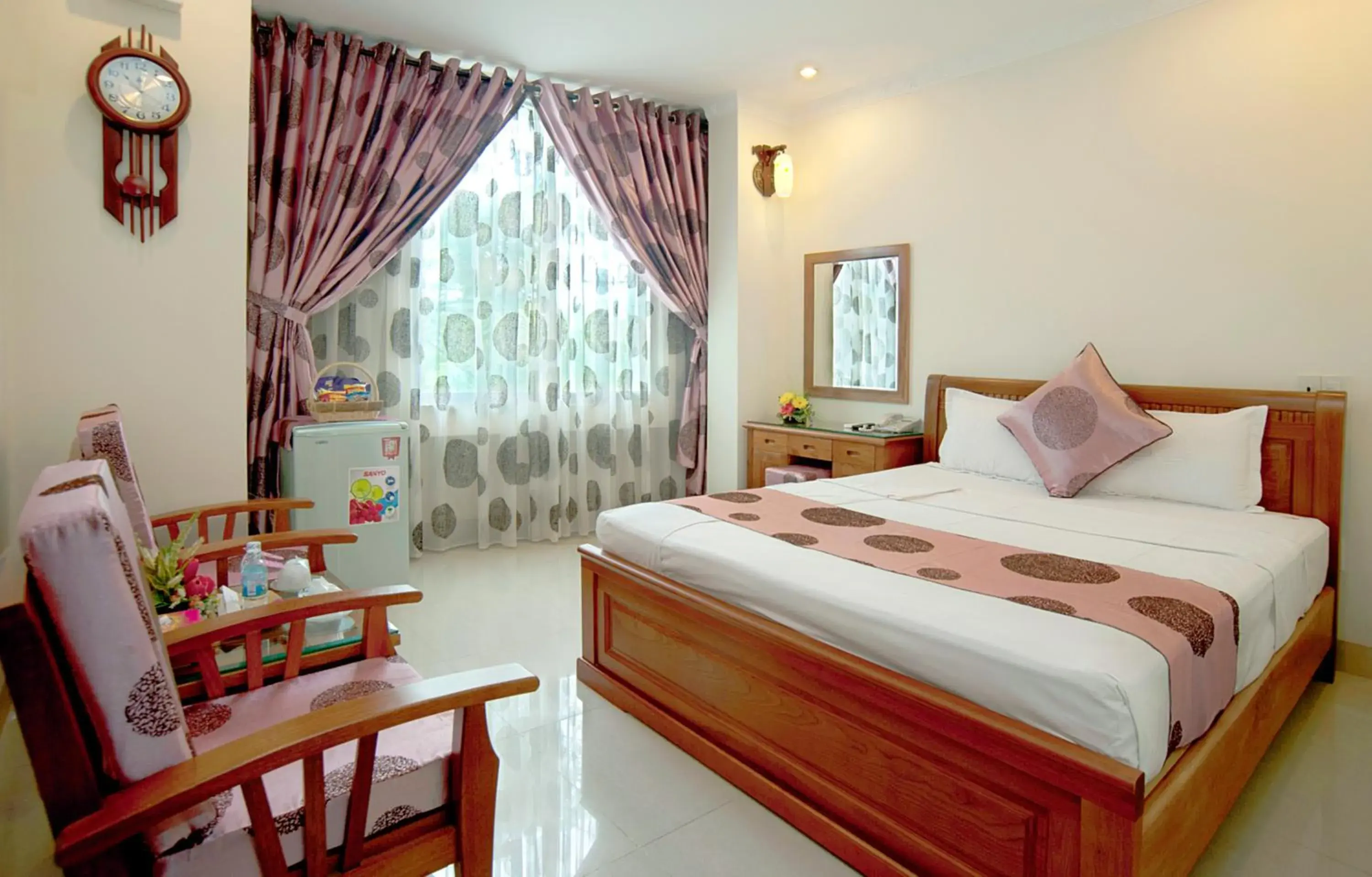 Photo of the whole room, Bed in Dai Long Hotel Photo of the whole room, Bed in Dai Long Hotel