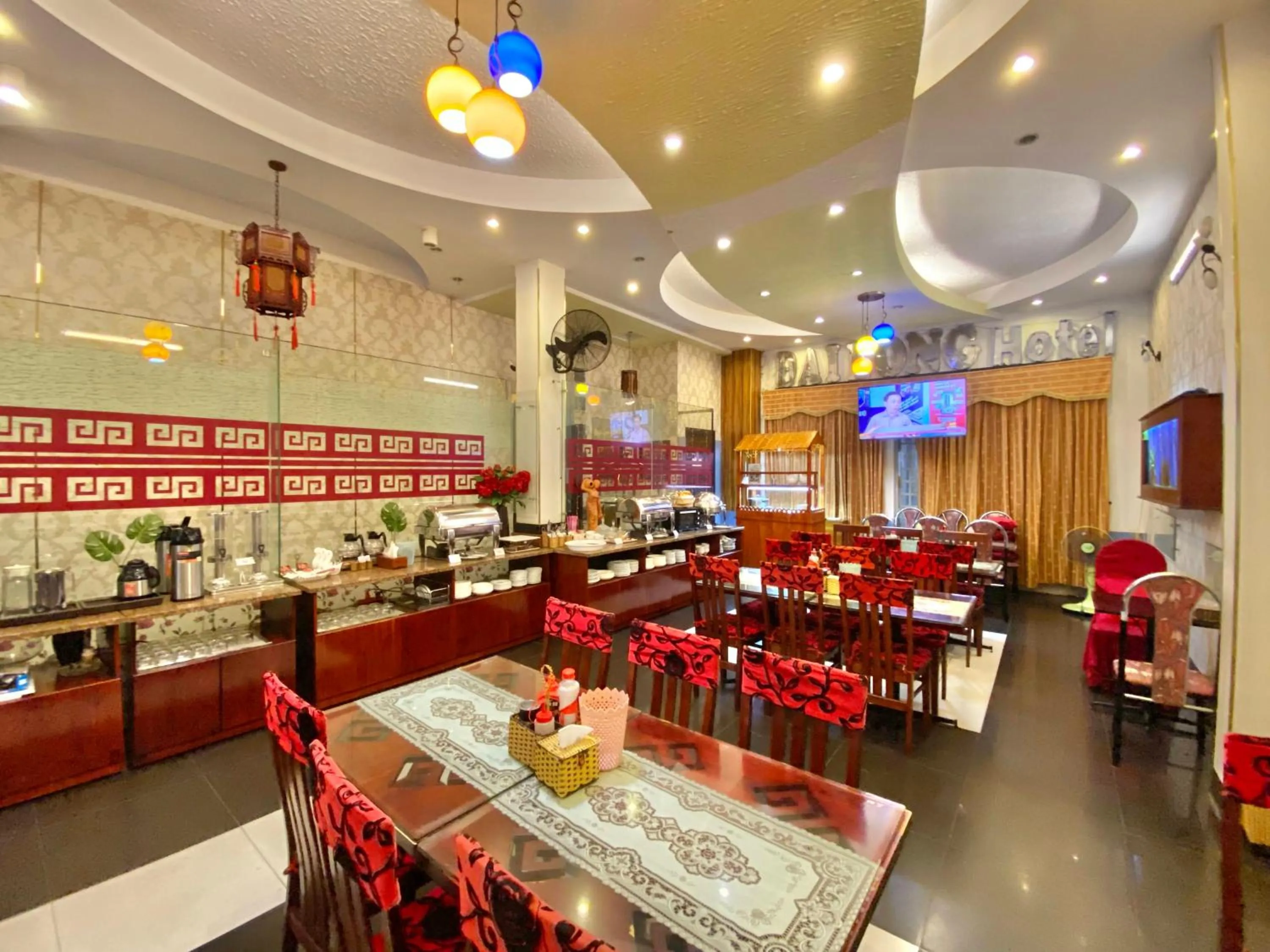 Restaurant/places to eat in Dai Long Hotel
