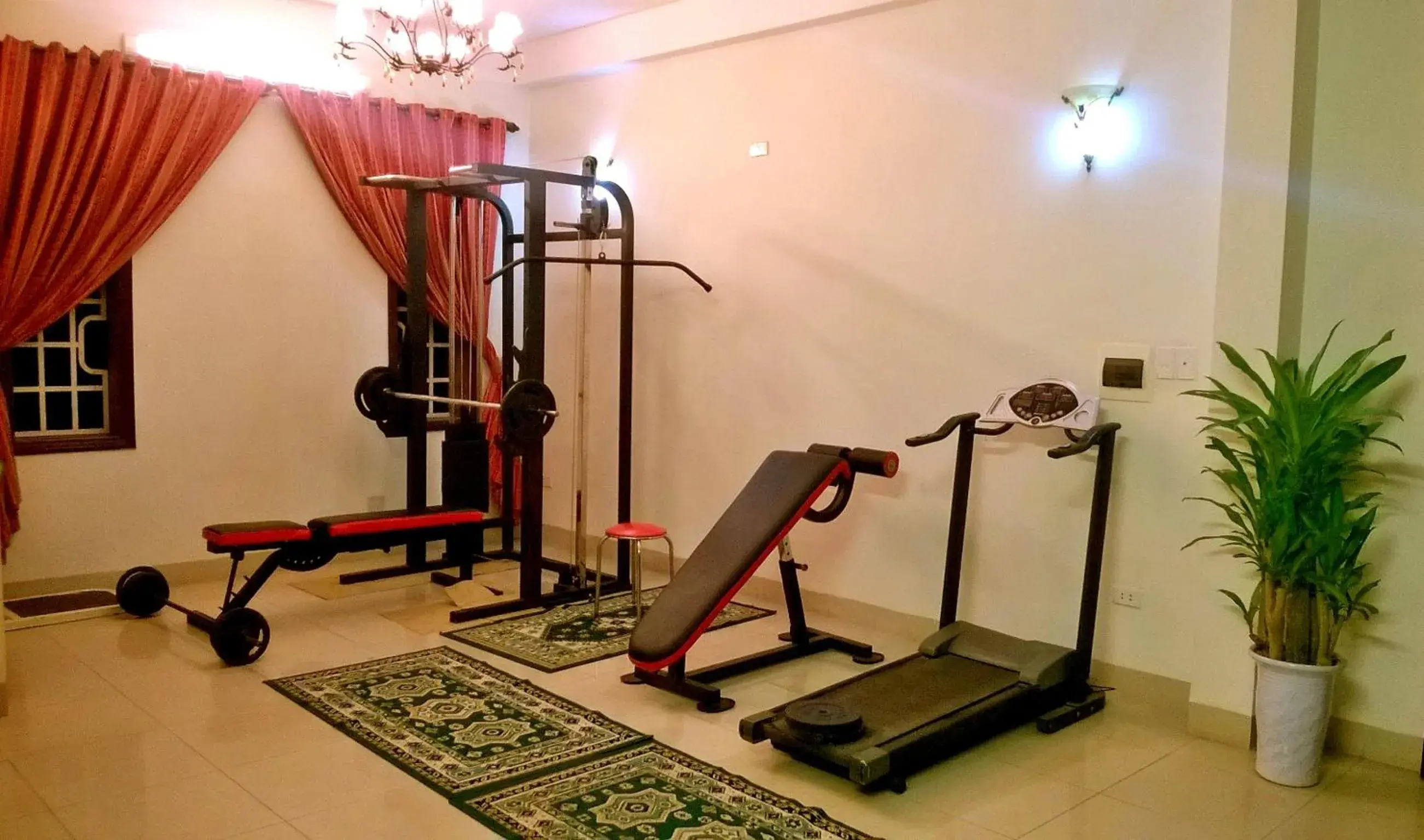 Fitness centre/facilities in Dai Long Hotel Fitness centre/facilities in Dai Long Hotel
