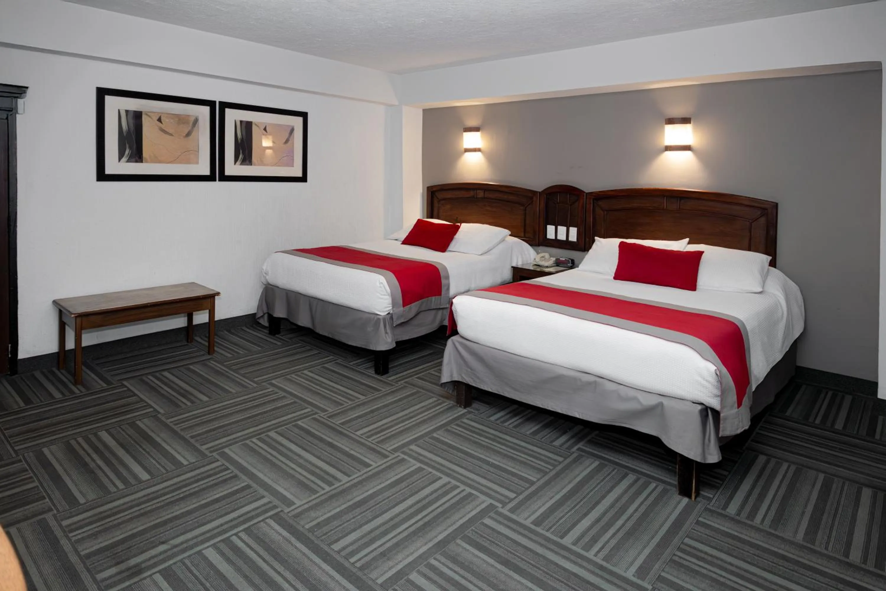 Bed in Ramada Plaza by Wyndham Leon