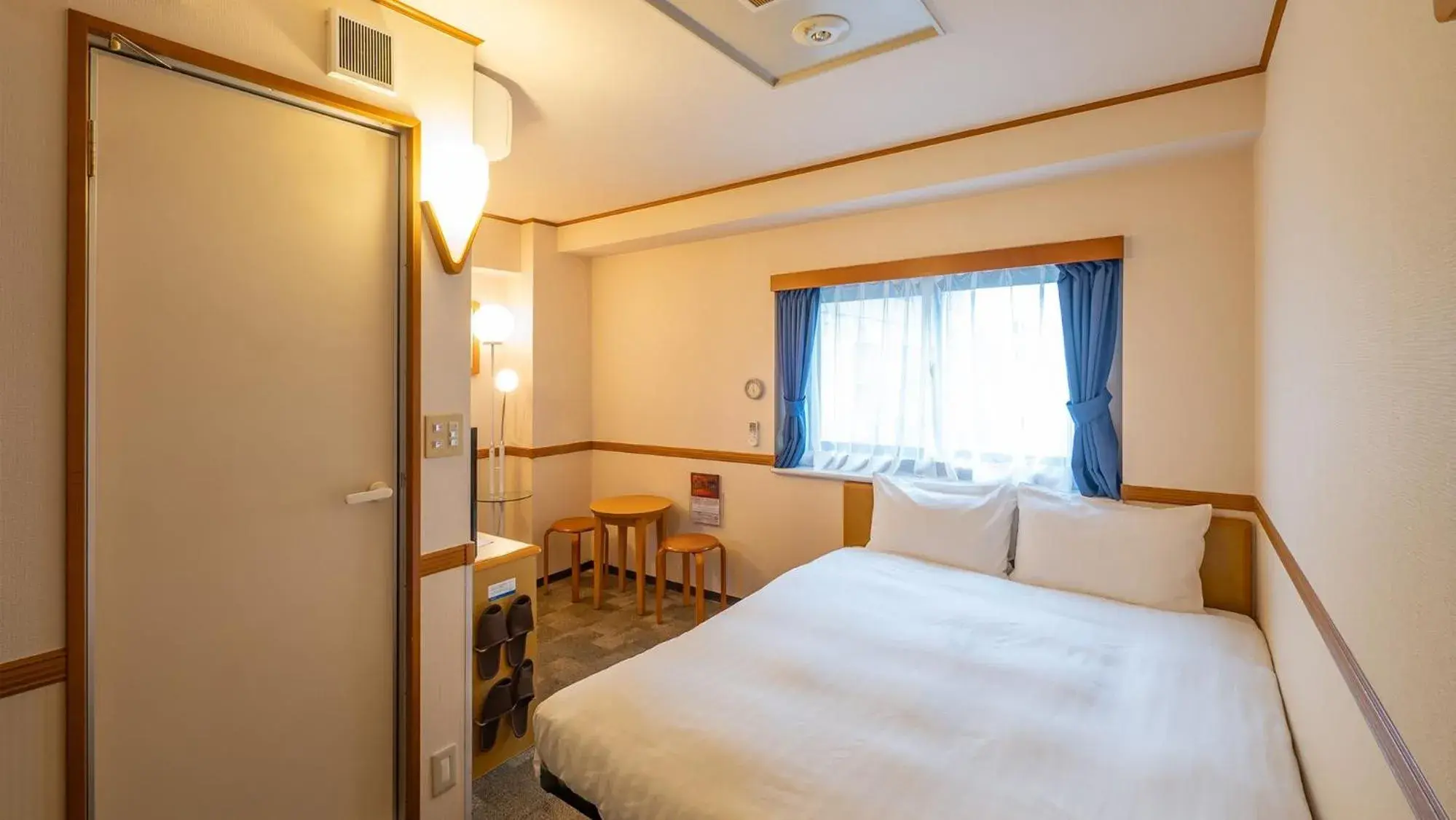 Queen Room - Non-Smoking in Toyoko Inn Tokyo Asakusa Kuramae No 1 Queen Room - Non-Smoking in Toyoko Inn Tokyo Asakusa Kuramae No 1