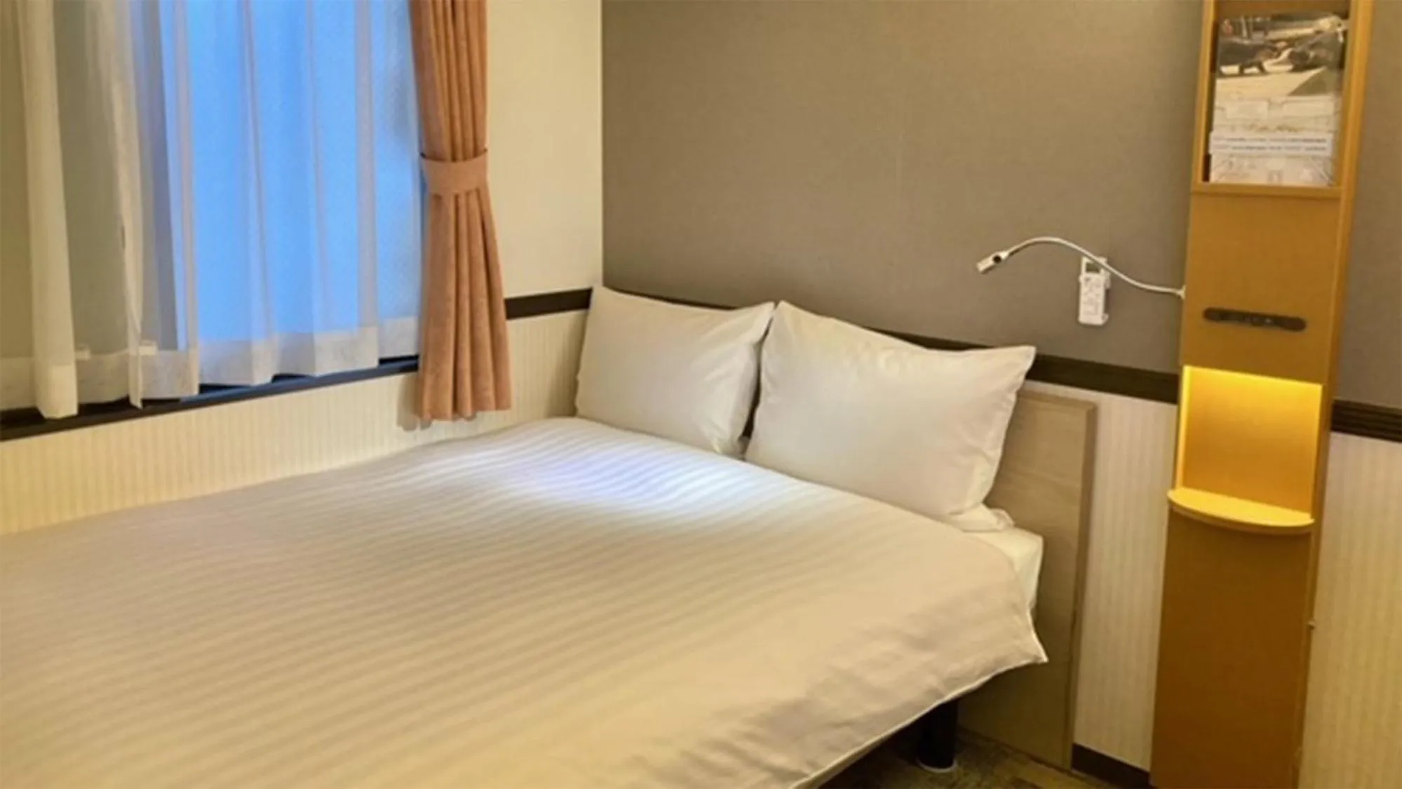 Bedroom, Bed in Toyoko Inn Sendai Higashi-guchi No 2