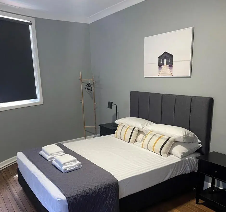 Bed in The Colliery Inn, Wallsend Bed in The Colliery Inn, Wallsend