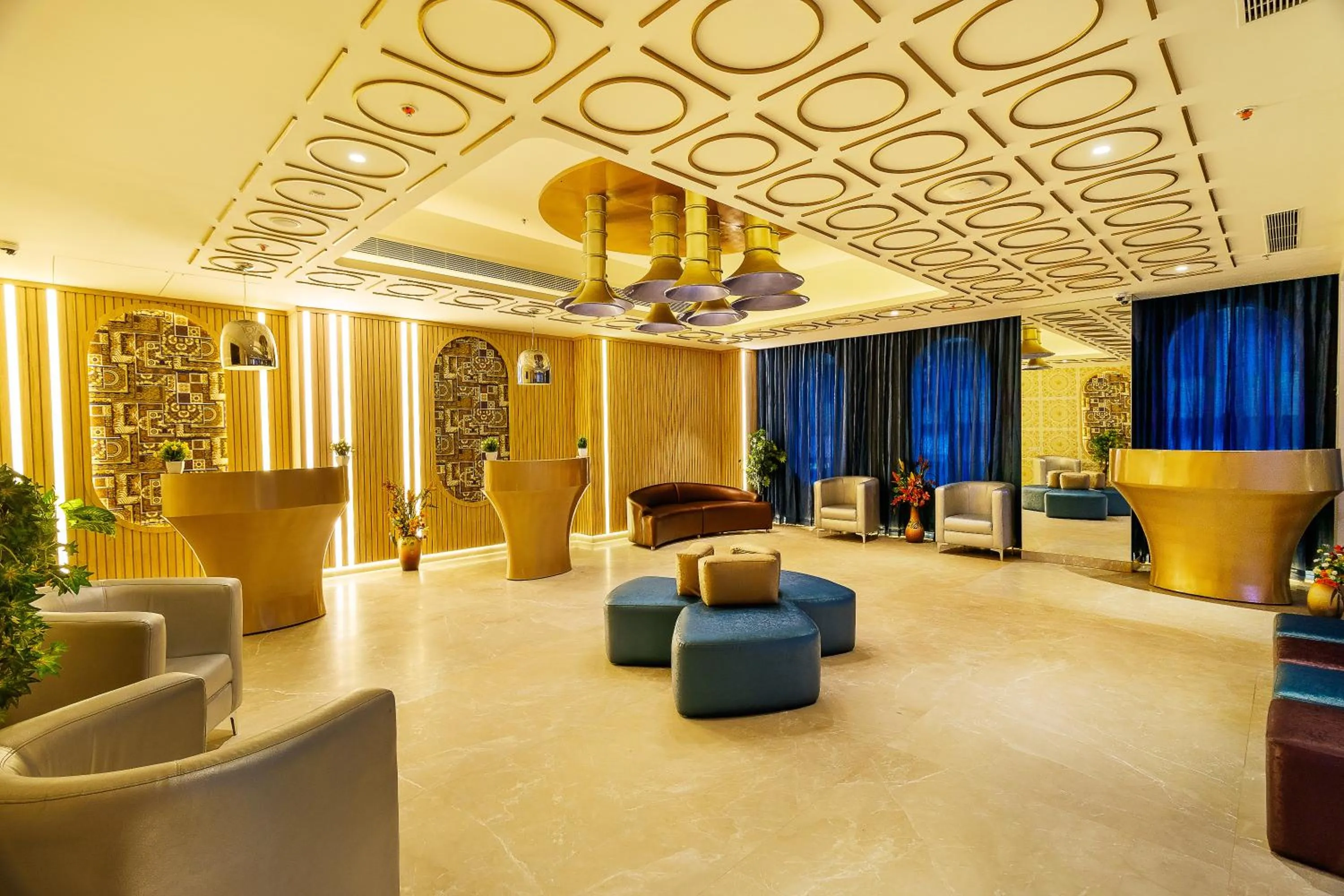 Lobby or reception in Hotel Jagadish International-Sankey Road