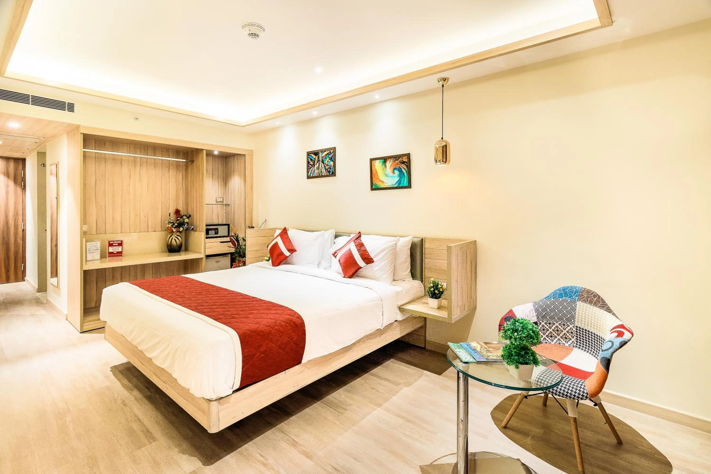 Bedroom, Bed in Hotel Jagadish International-Sankey Road