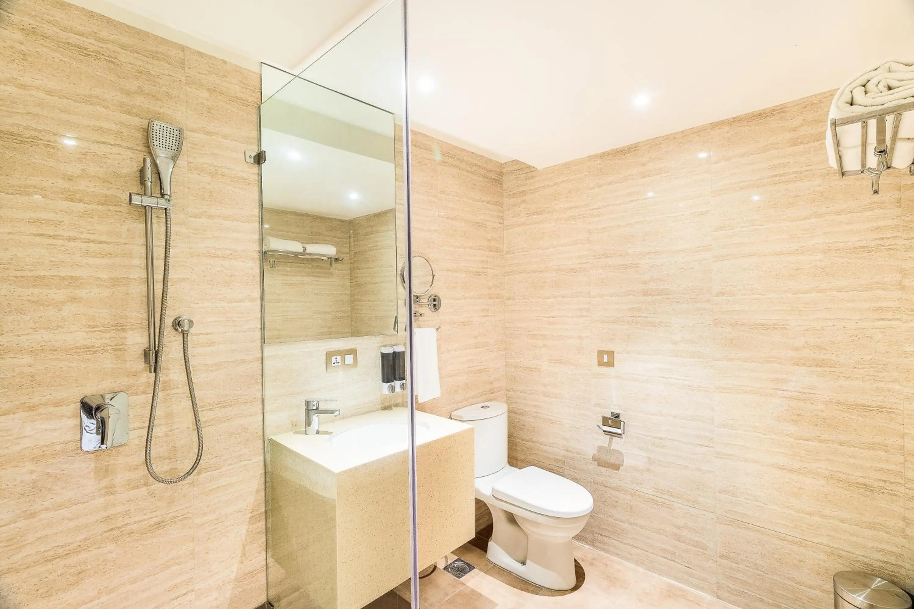 Bathroom in Hotel Jagadish International-Sankey Road