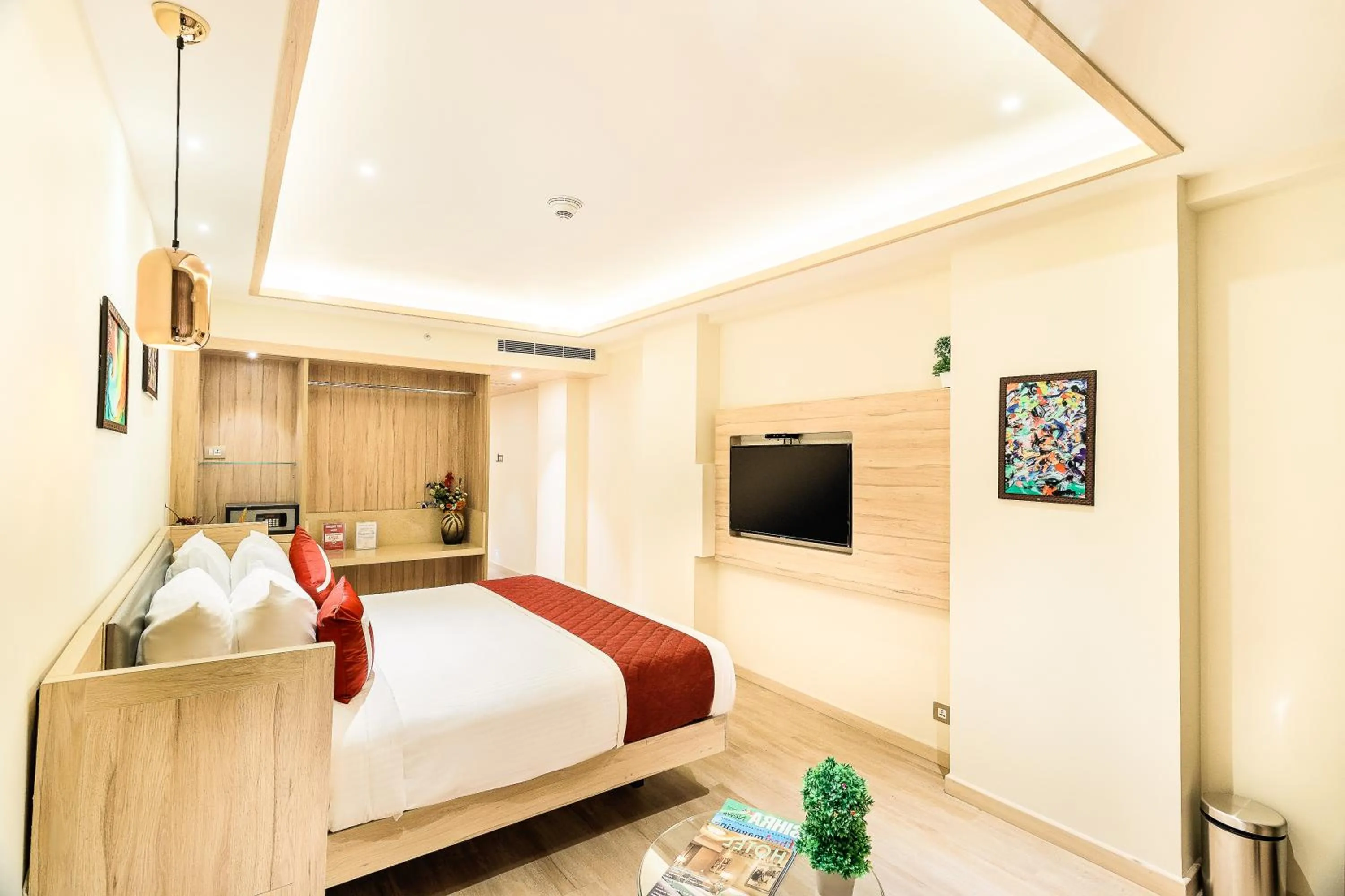 Bedroom, Bed in Hotel Jagadish International-Sankey Road