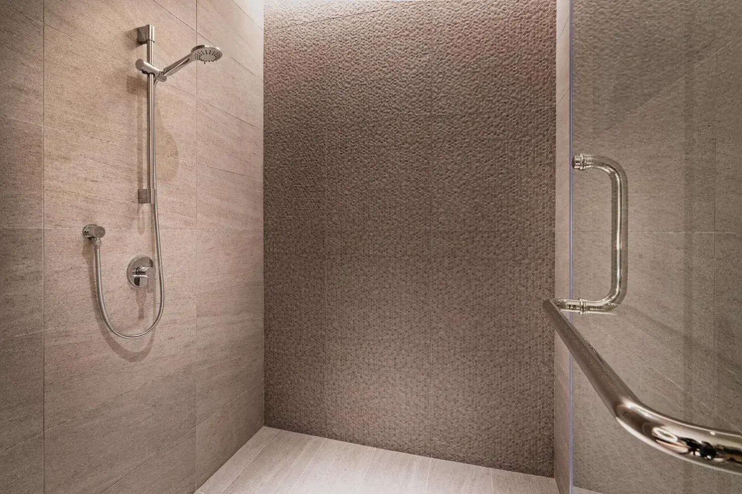 Bathroom in M World Hotel Bathroom in M World Hotel