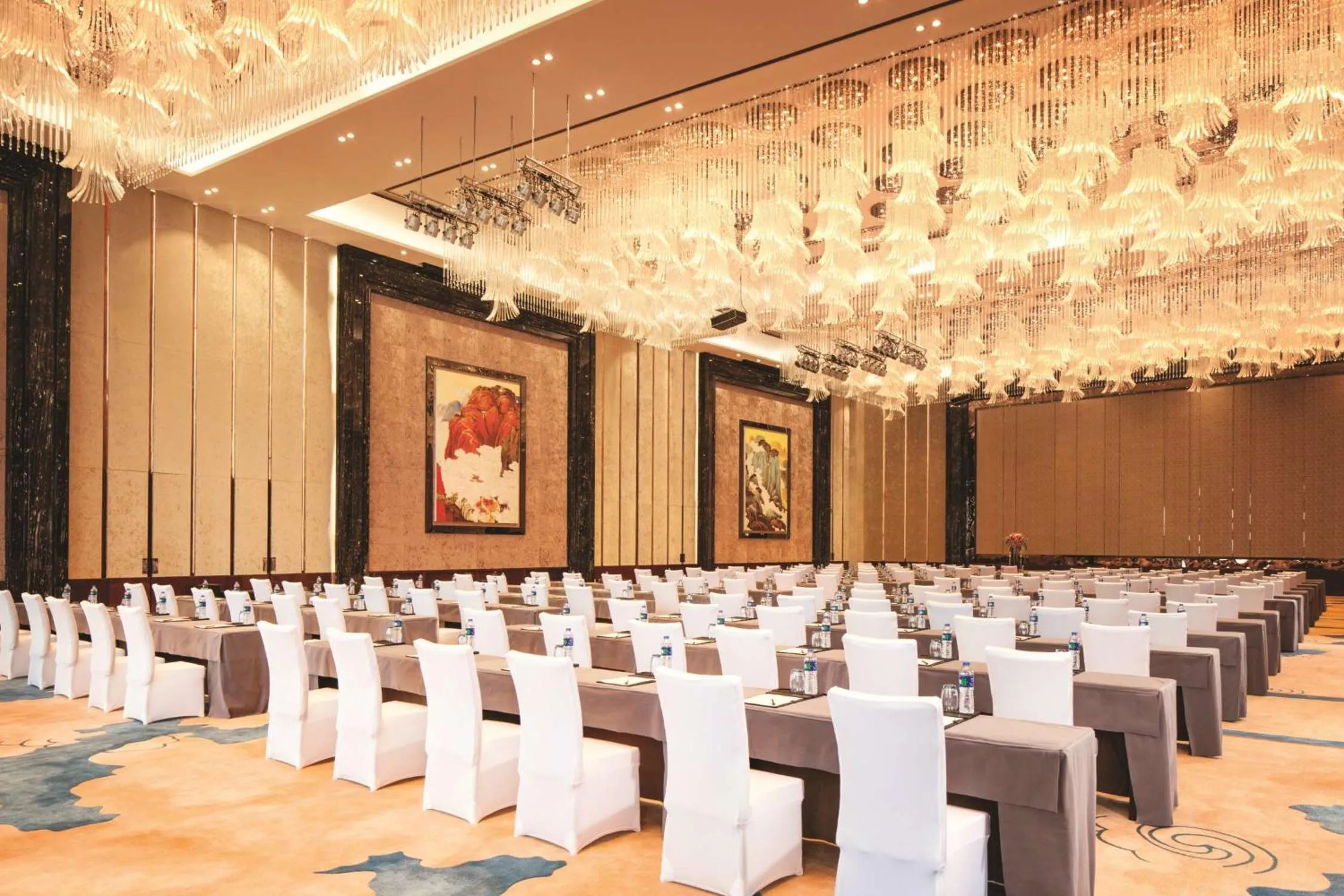 Meeting/conference room in DoubleTree By Hilton Anhui