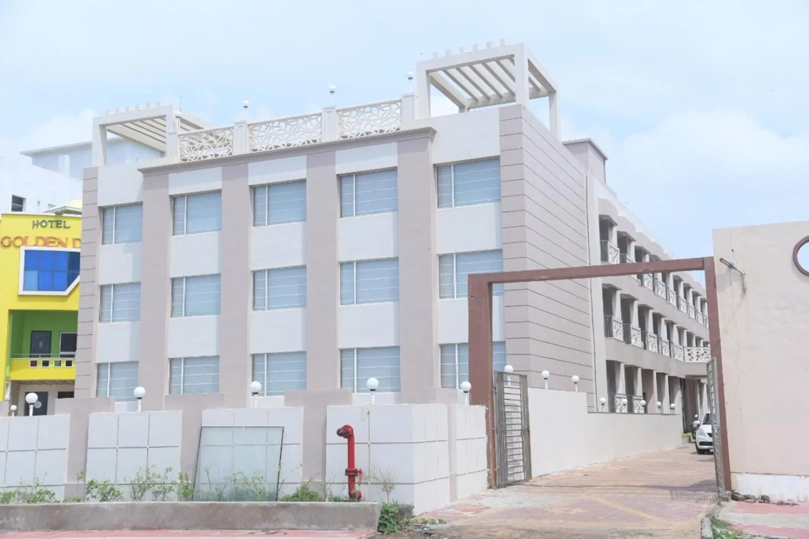 Property building in HOTEL NILADRI PREMIUM