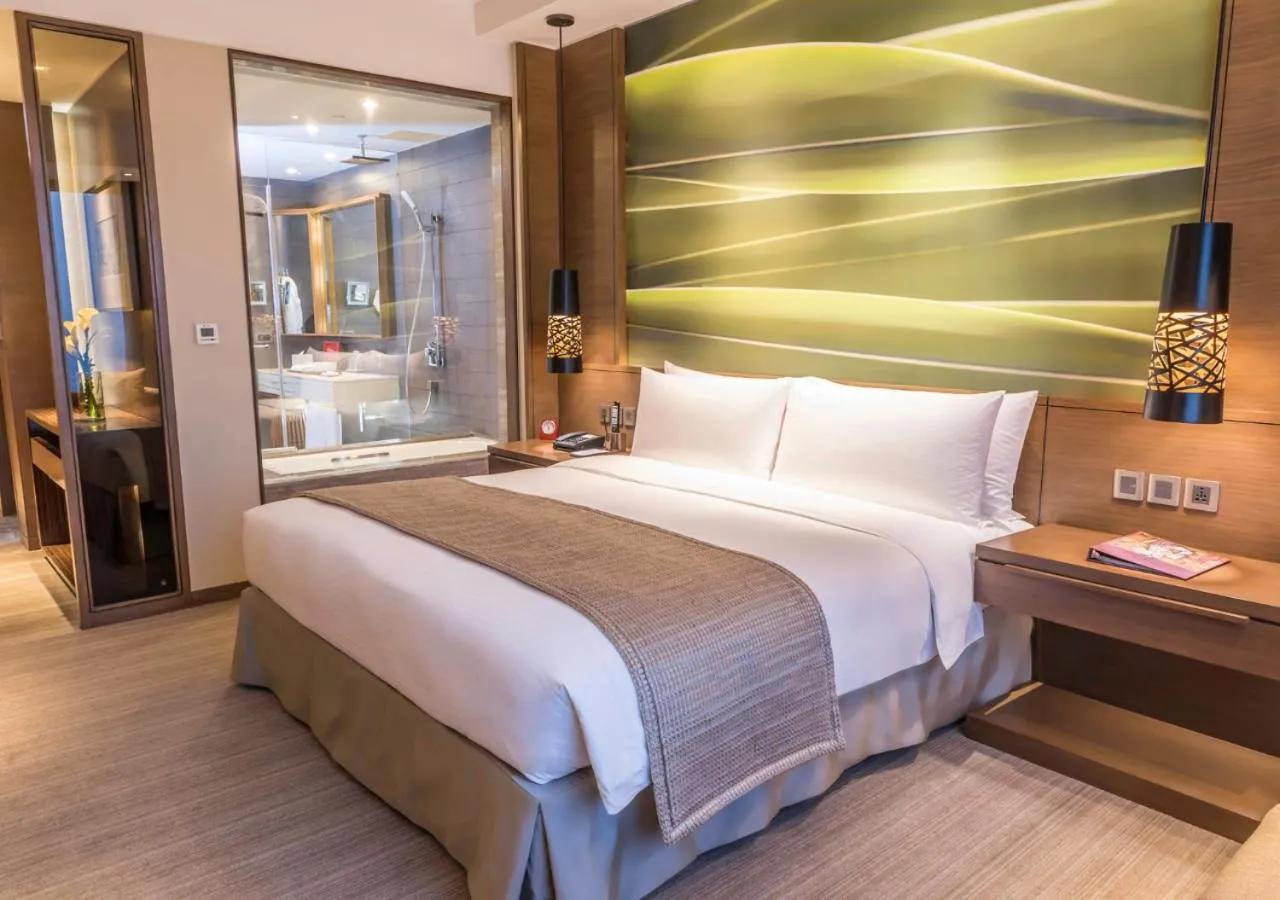 Bed in Marco Polo Ortigas Manila