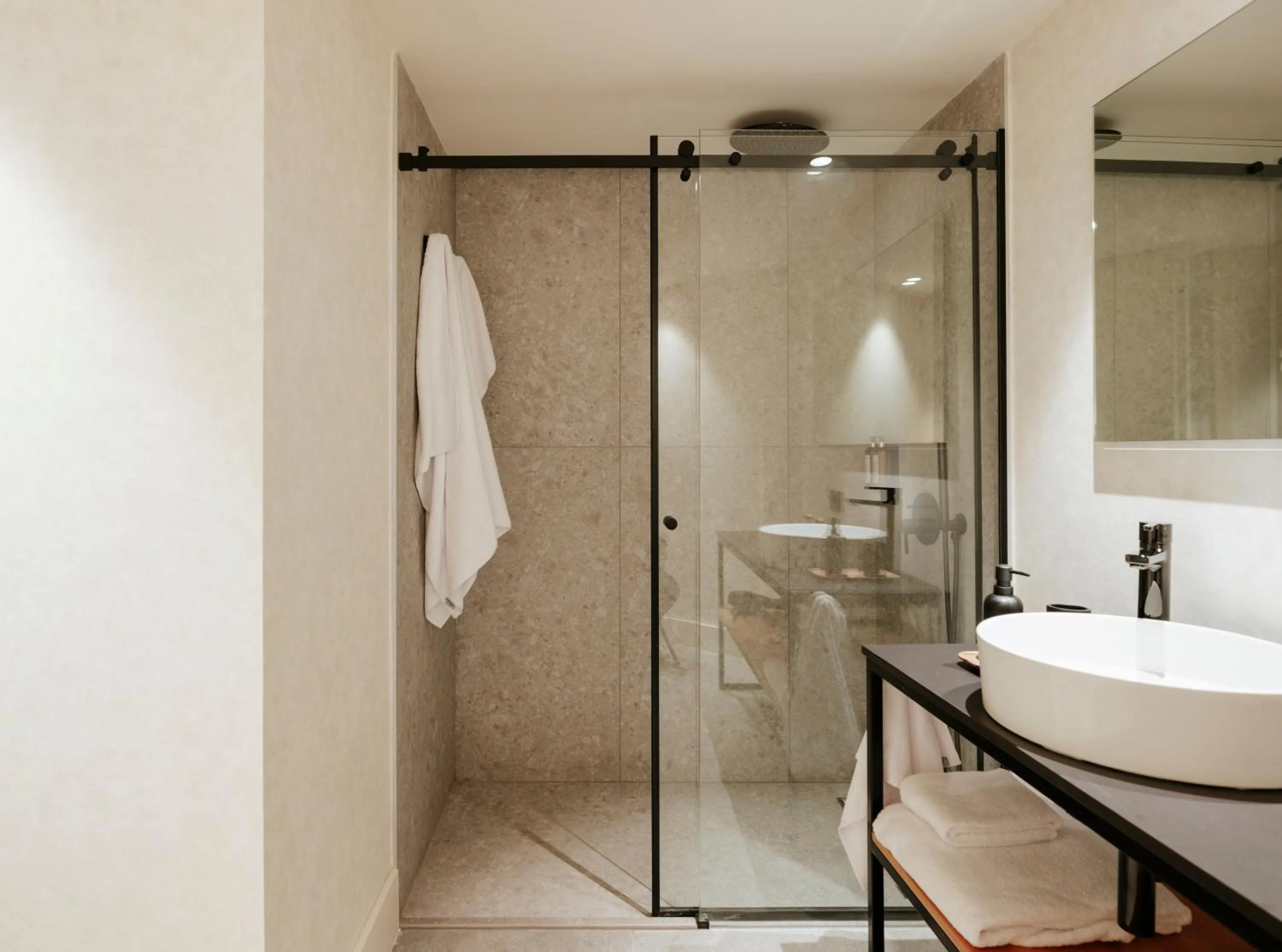 Shower in TocToc Suites Olof Palme - Viviendas Vacacionales