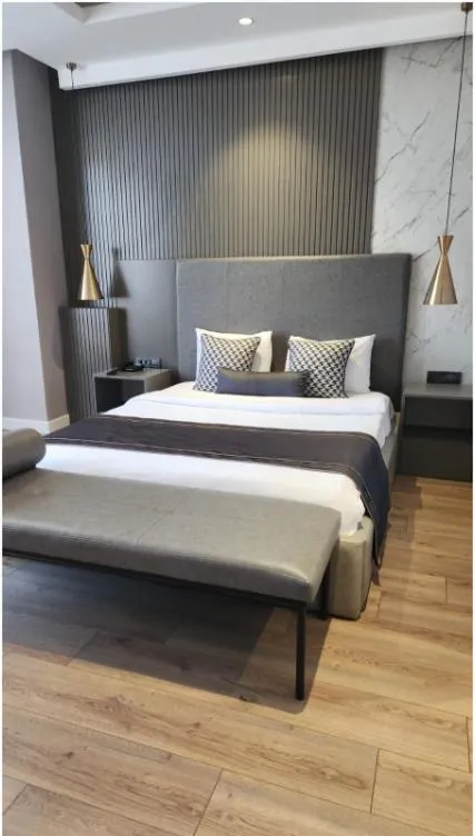 Bedroom, Bed in La Flora House Hotel