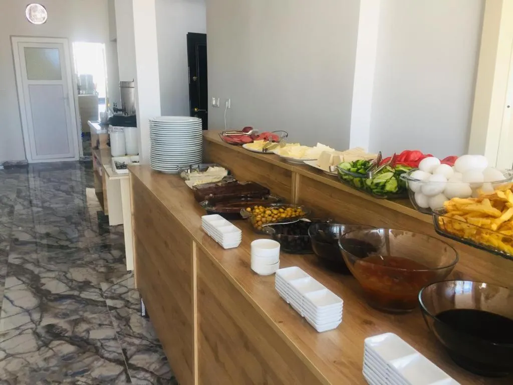 Restaurant/places to eat in inDİANA HOTEL