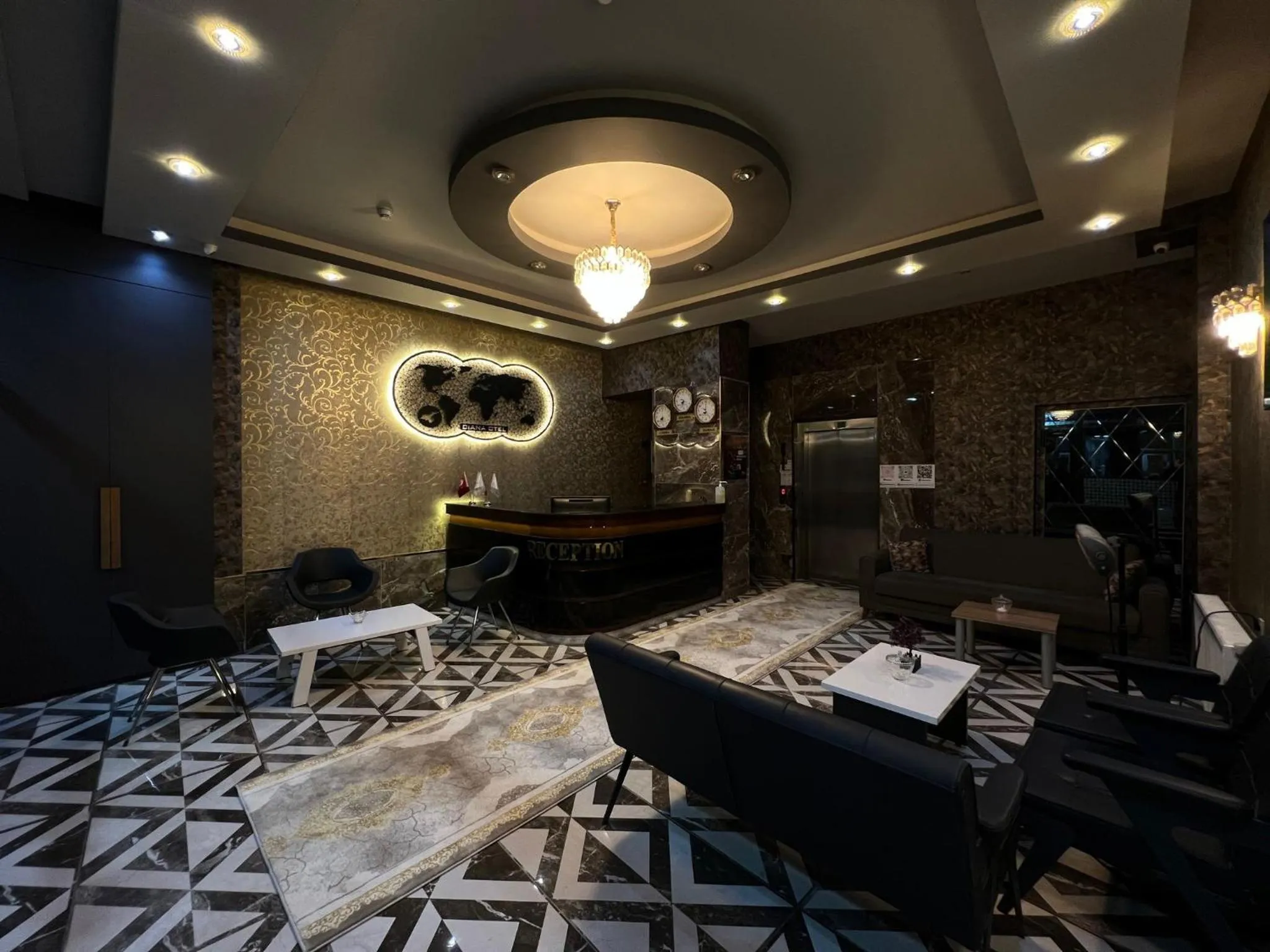 Lobby or reception in inDİANA HOTEL