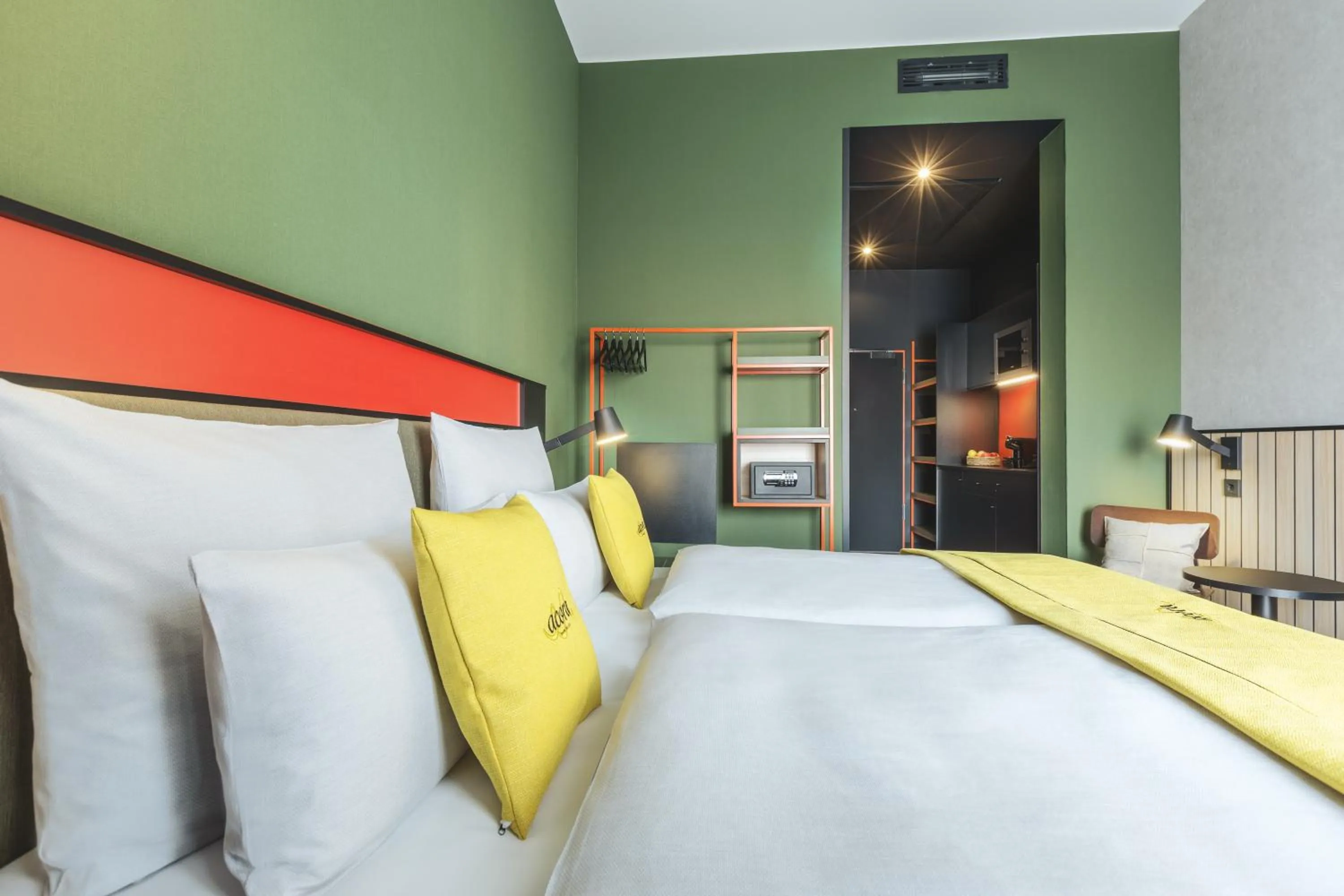 Photo of the whole room in acora Potsdam Living the City