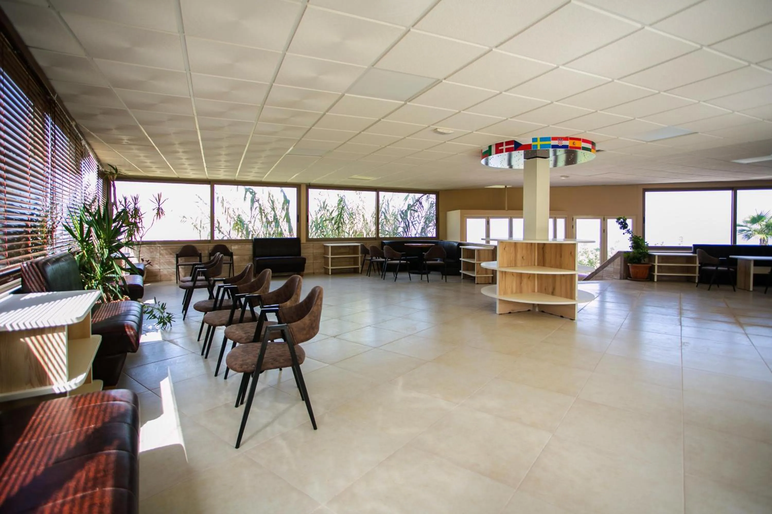 Lobby or reception in SunBay Hotel