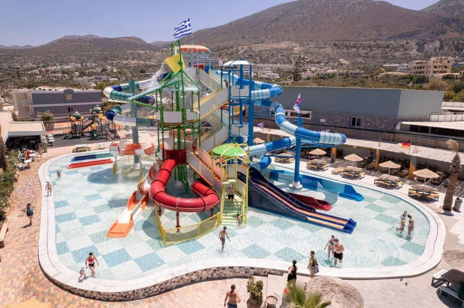Swimming pool in SunBay Hotel