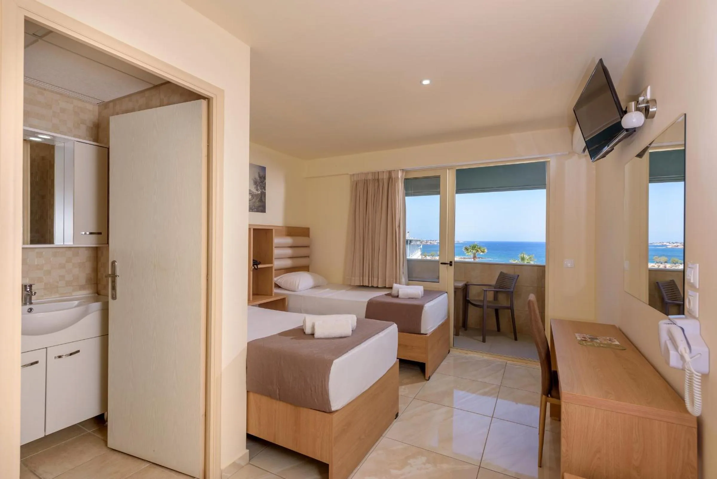 Bedroom in SunBay Hotel