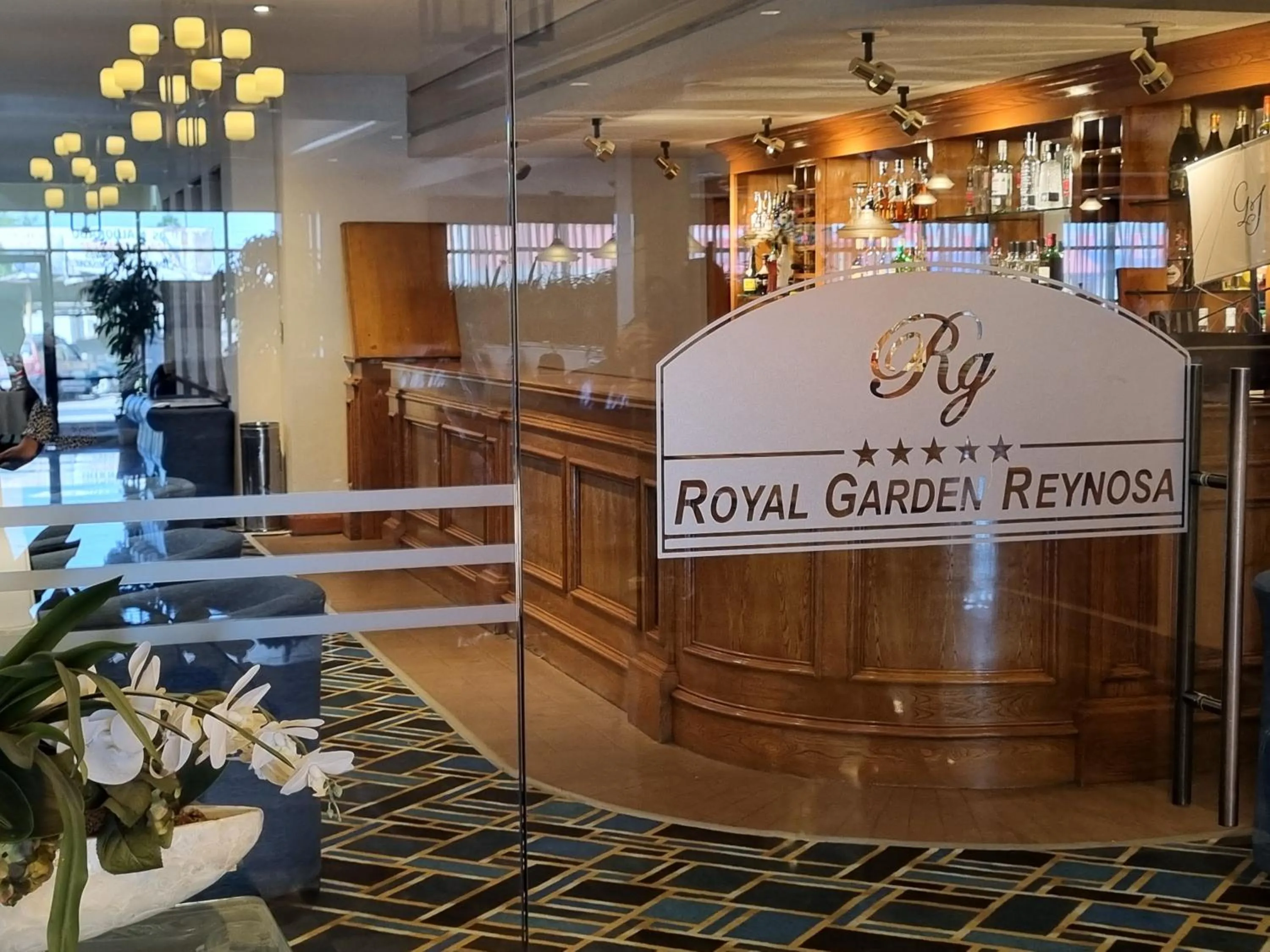 Restaurant/places to eat in Royal Garden Reynosa
