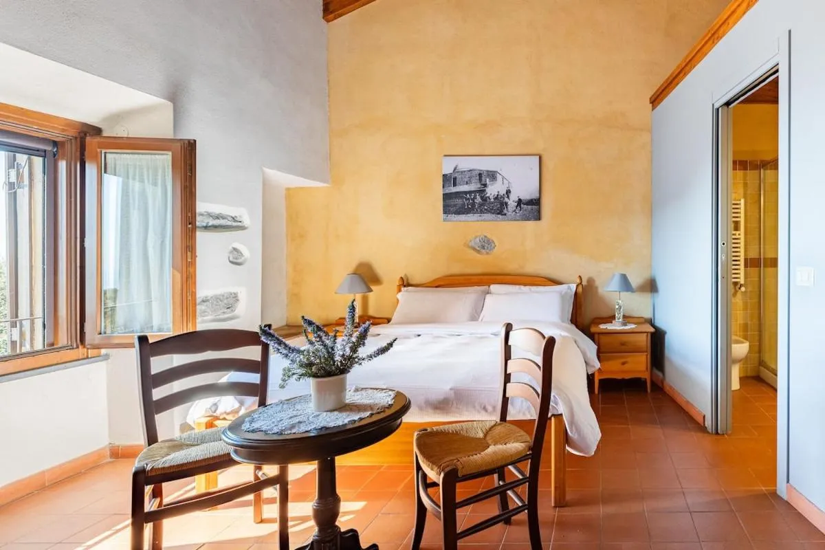 Photo of the whole room, Bed in Casa Etnea