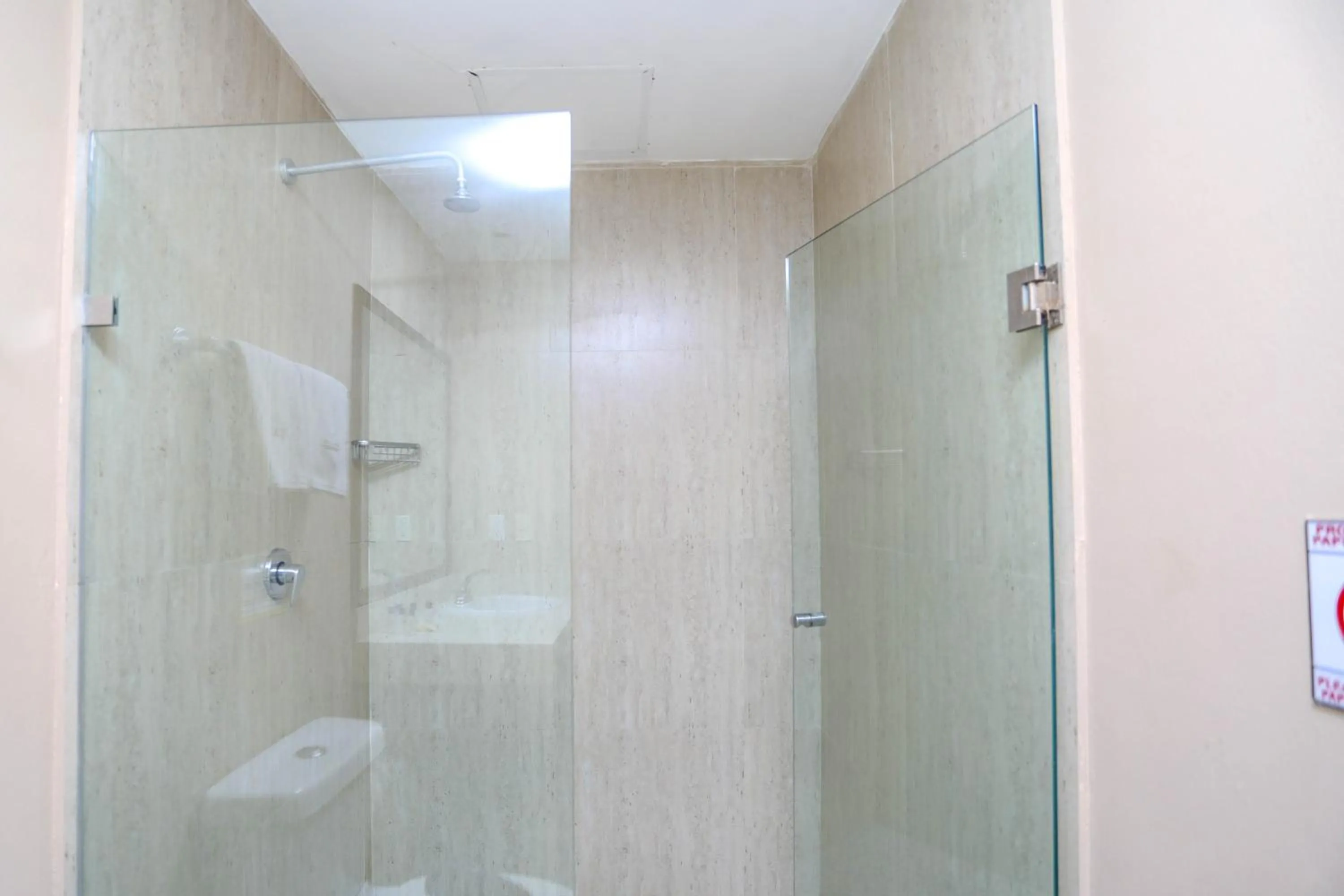 Shower in Terracaribe Hotel Boutique