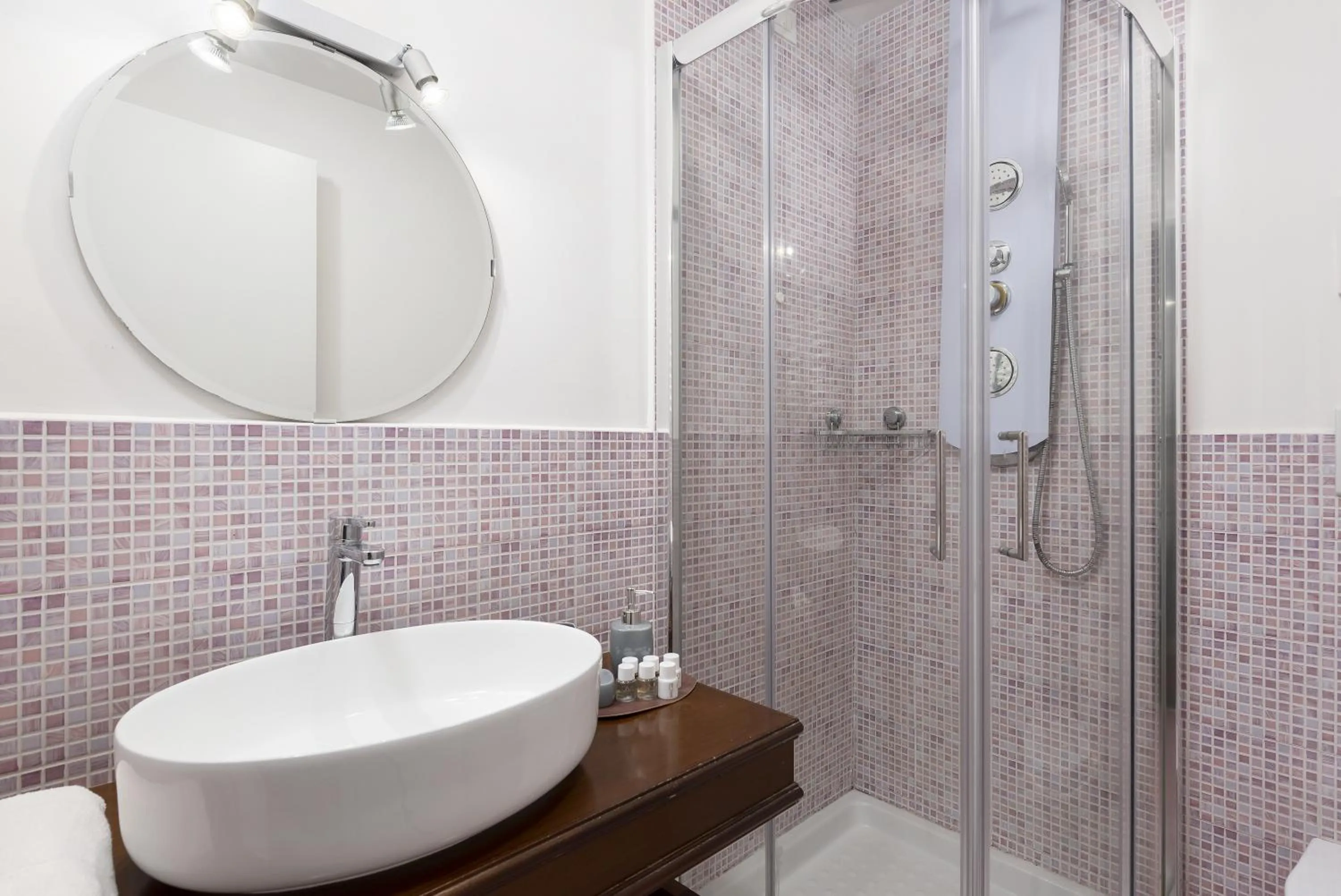 Bathroom in Rhome Hosting