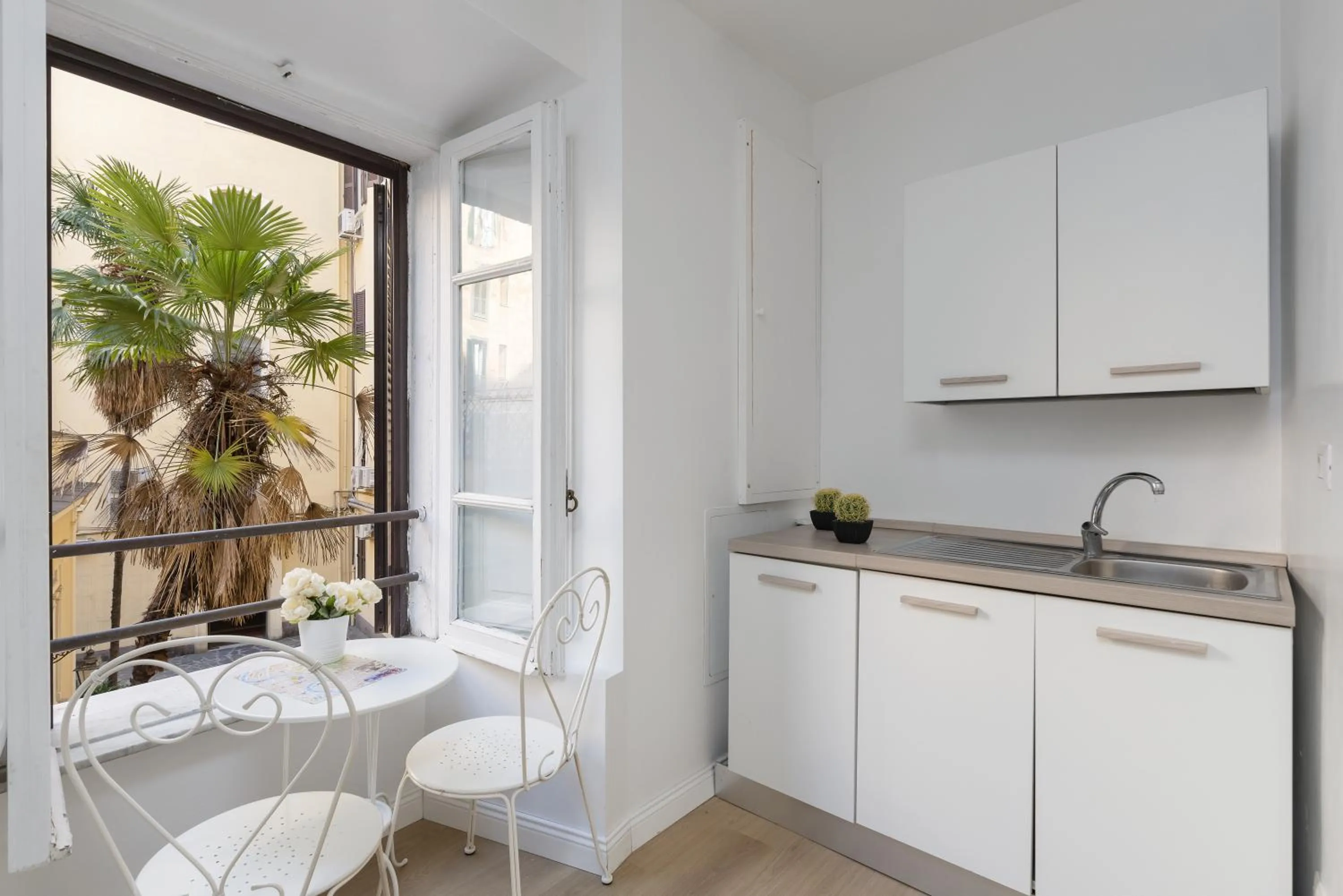 Dining area in Rhome Hosting