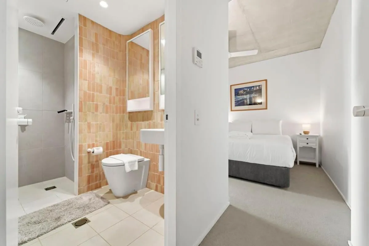 Premium Bondi Beach 2 Bedroom with Beach view and parking