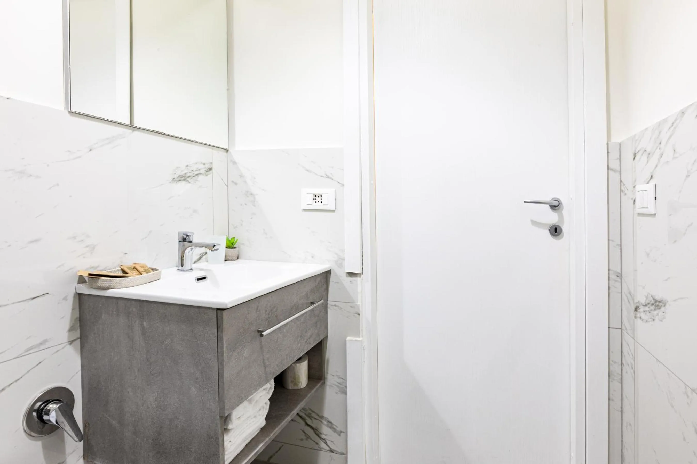 Shower in Trastevere Suites - Top Collection