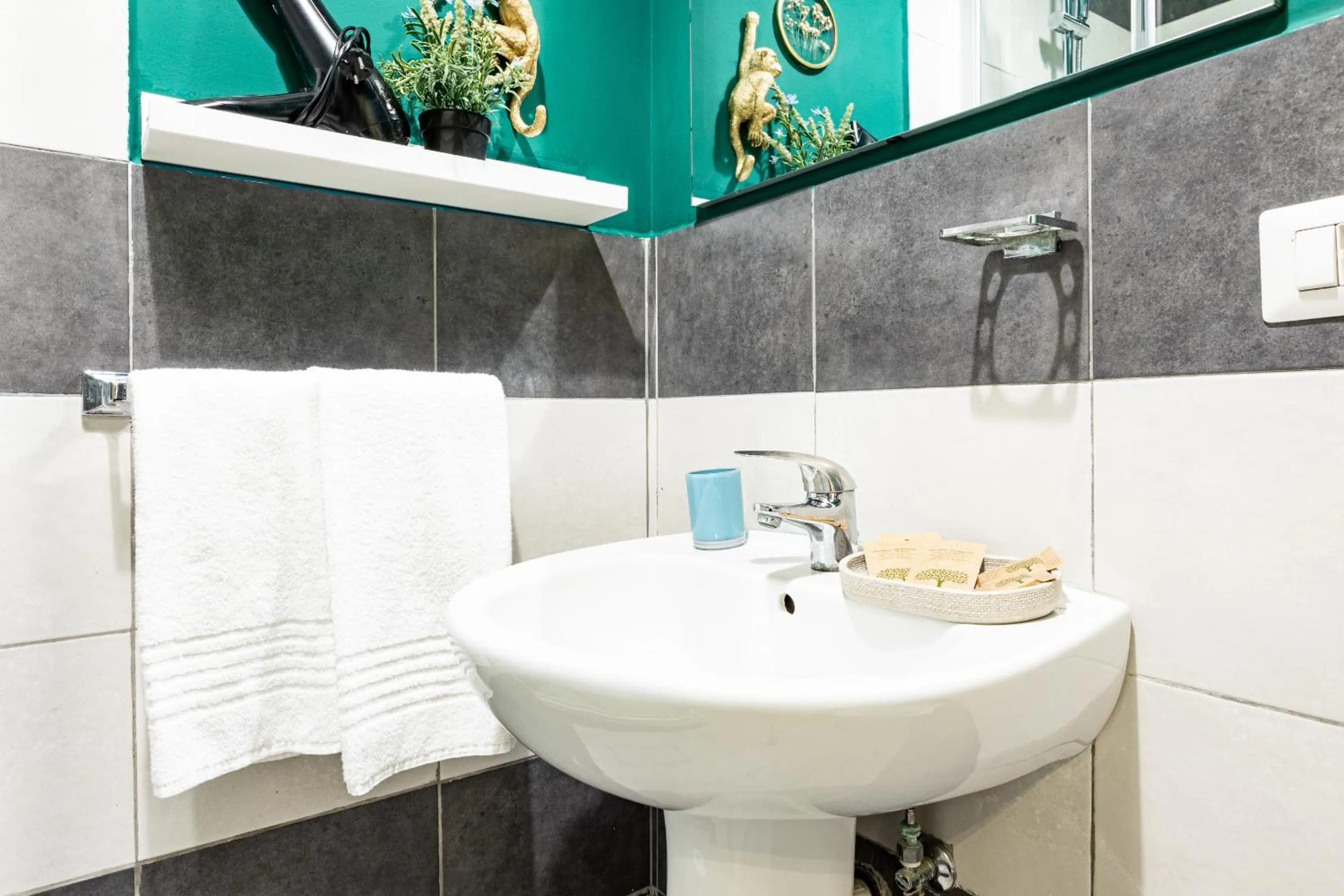 Shower in Trastevere Suites - Top Collection