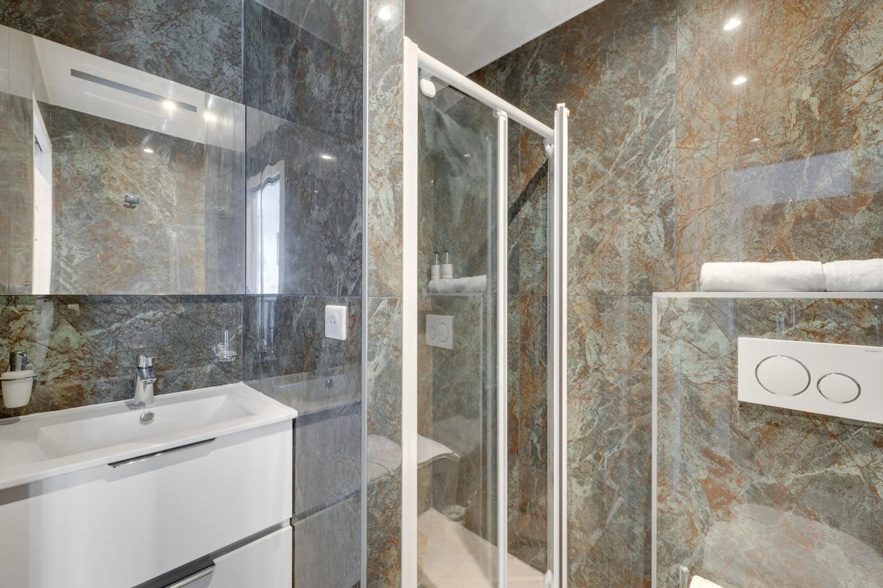 Bathroom in Le Bellevue