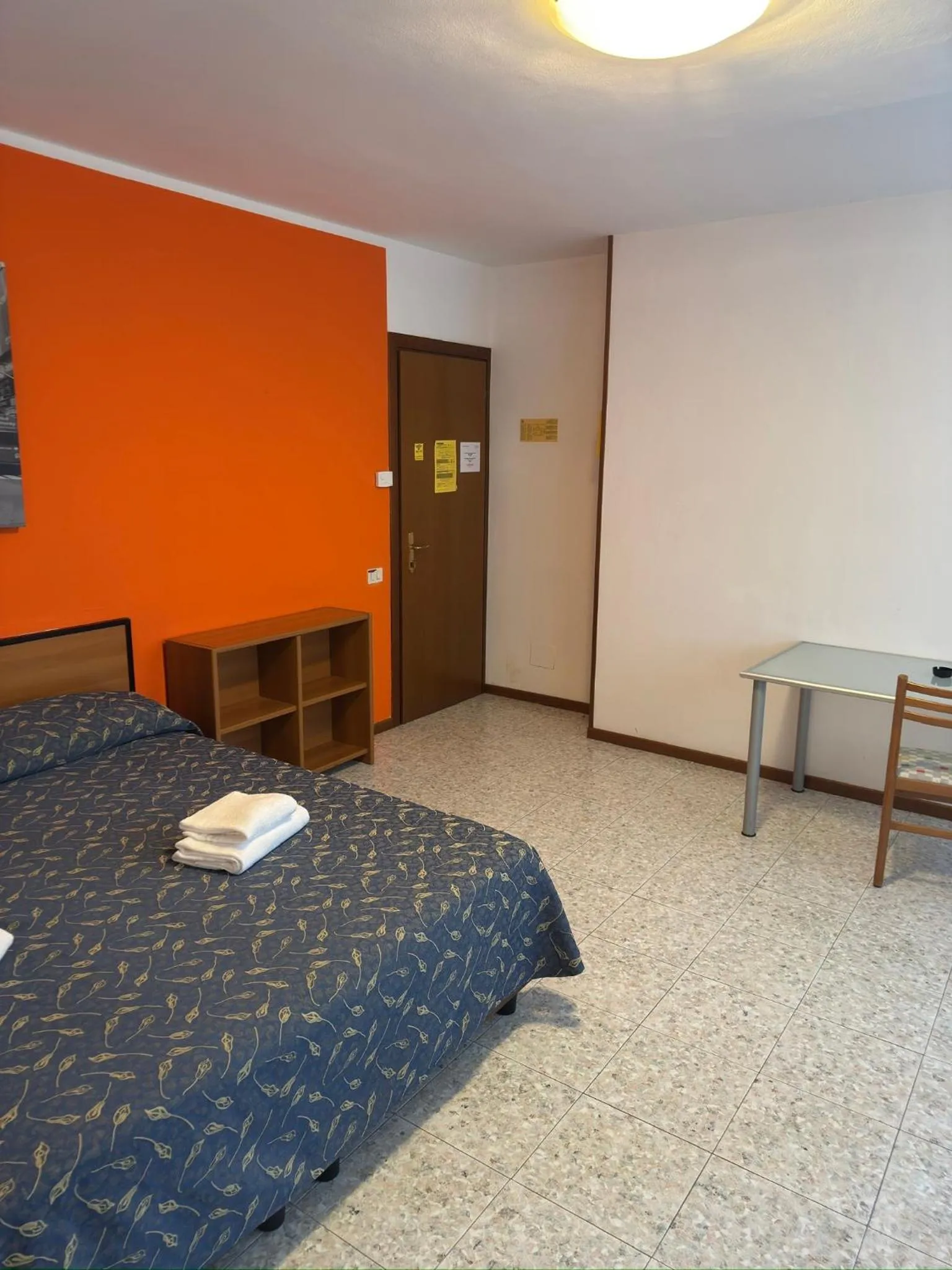 Bed in Hotel Benacus