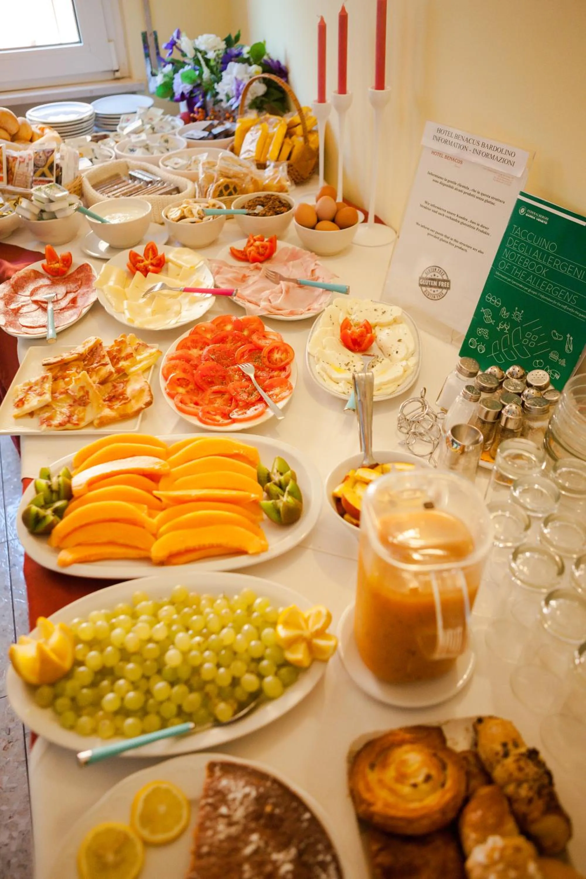 Food in Hotel Benacus