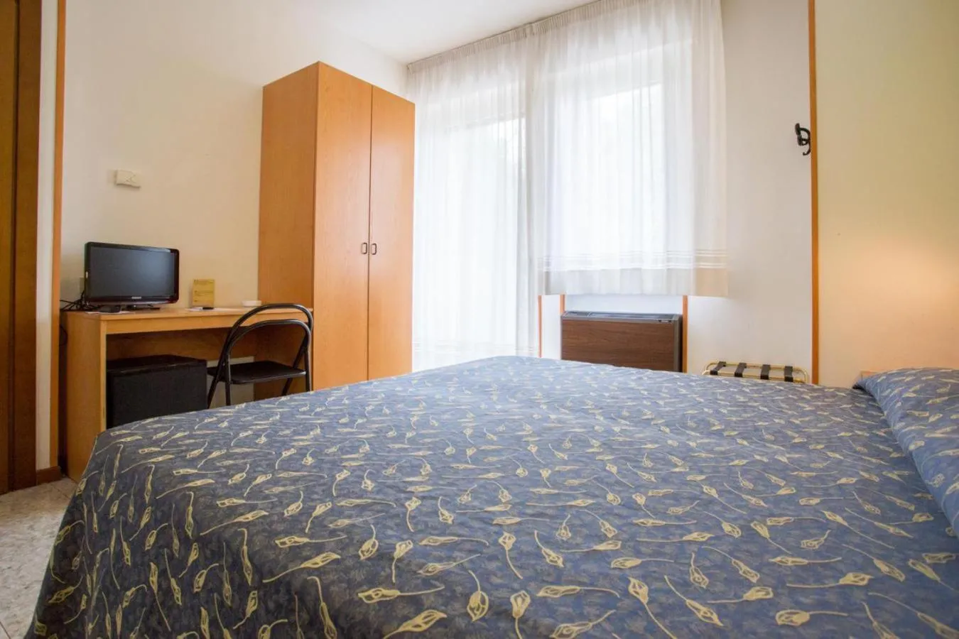 Balcony/Terrace, Bed in Hotel Benacus