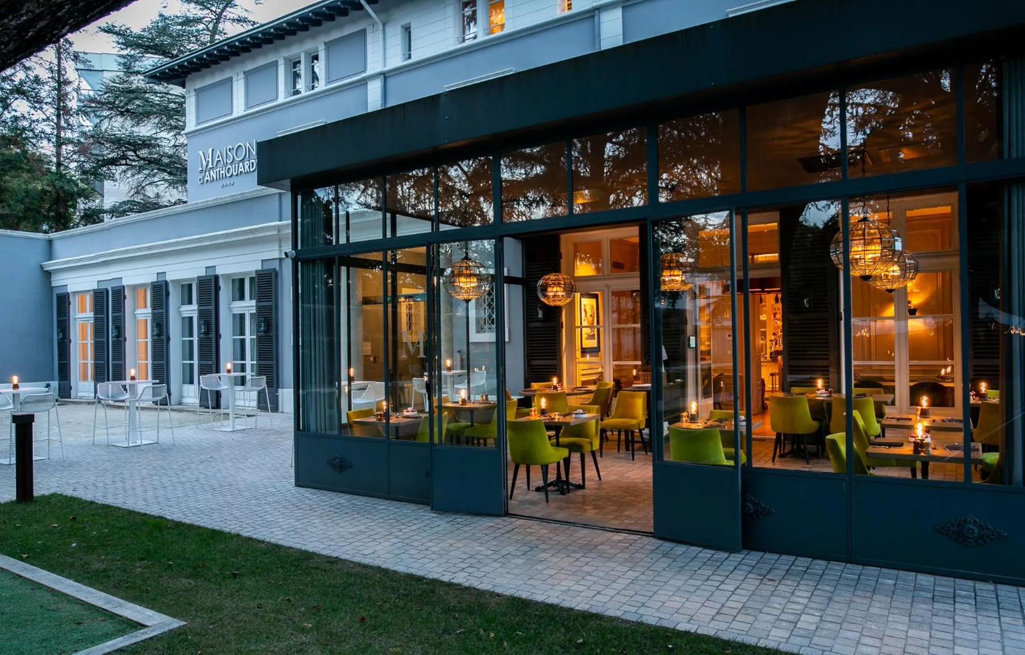 Restaurant/places to eat in Maison D'Anthouard