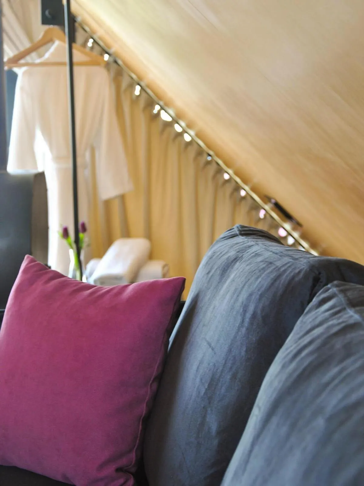 Living room, Bed in 3 Hills Boutique - The Ranch Experience