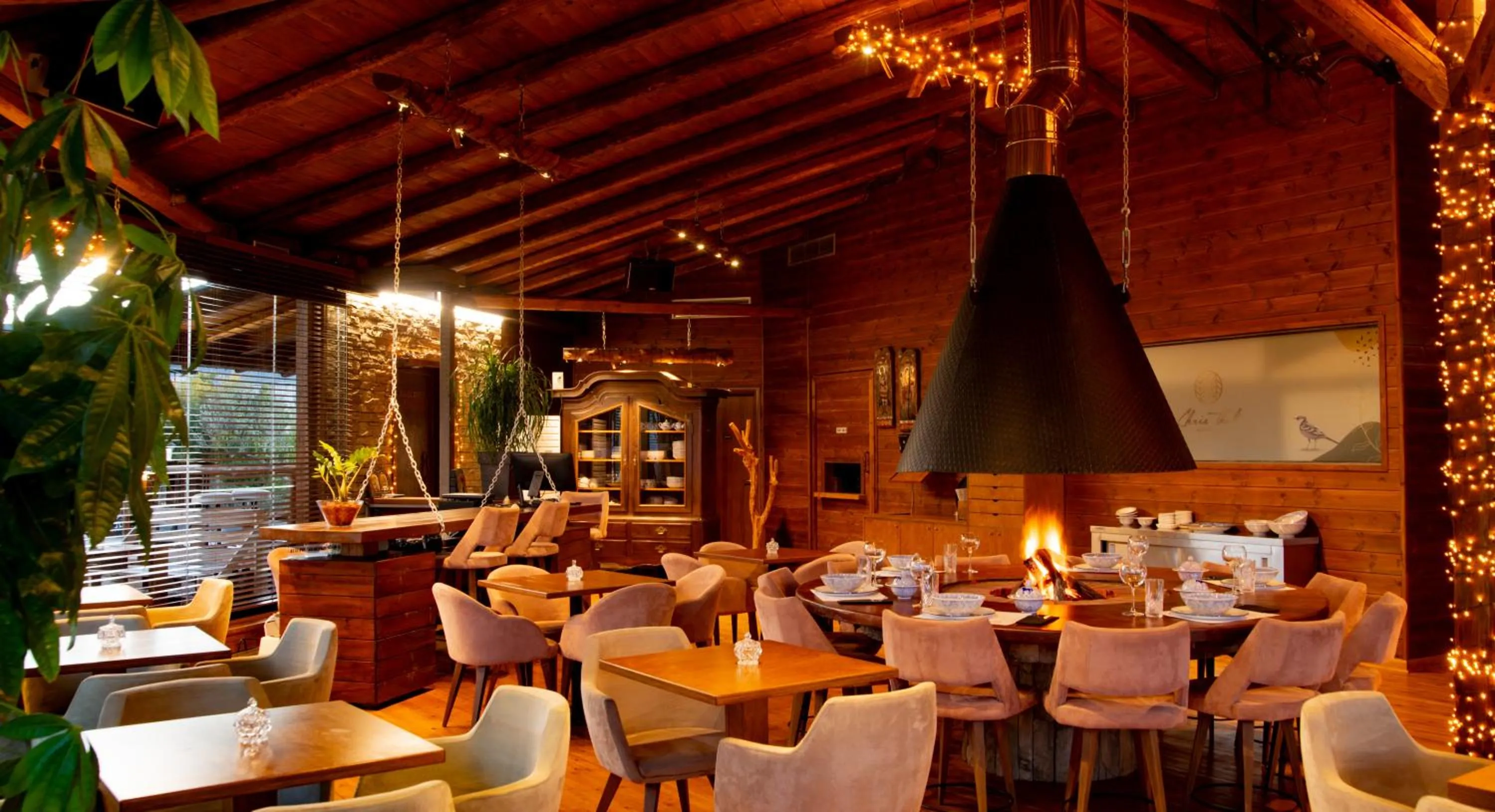 Restaurant/places to eat in 3 Hills Boutique - The Ranch Experience