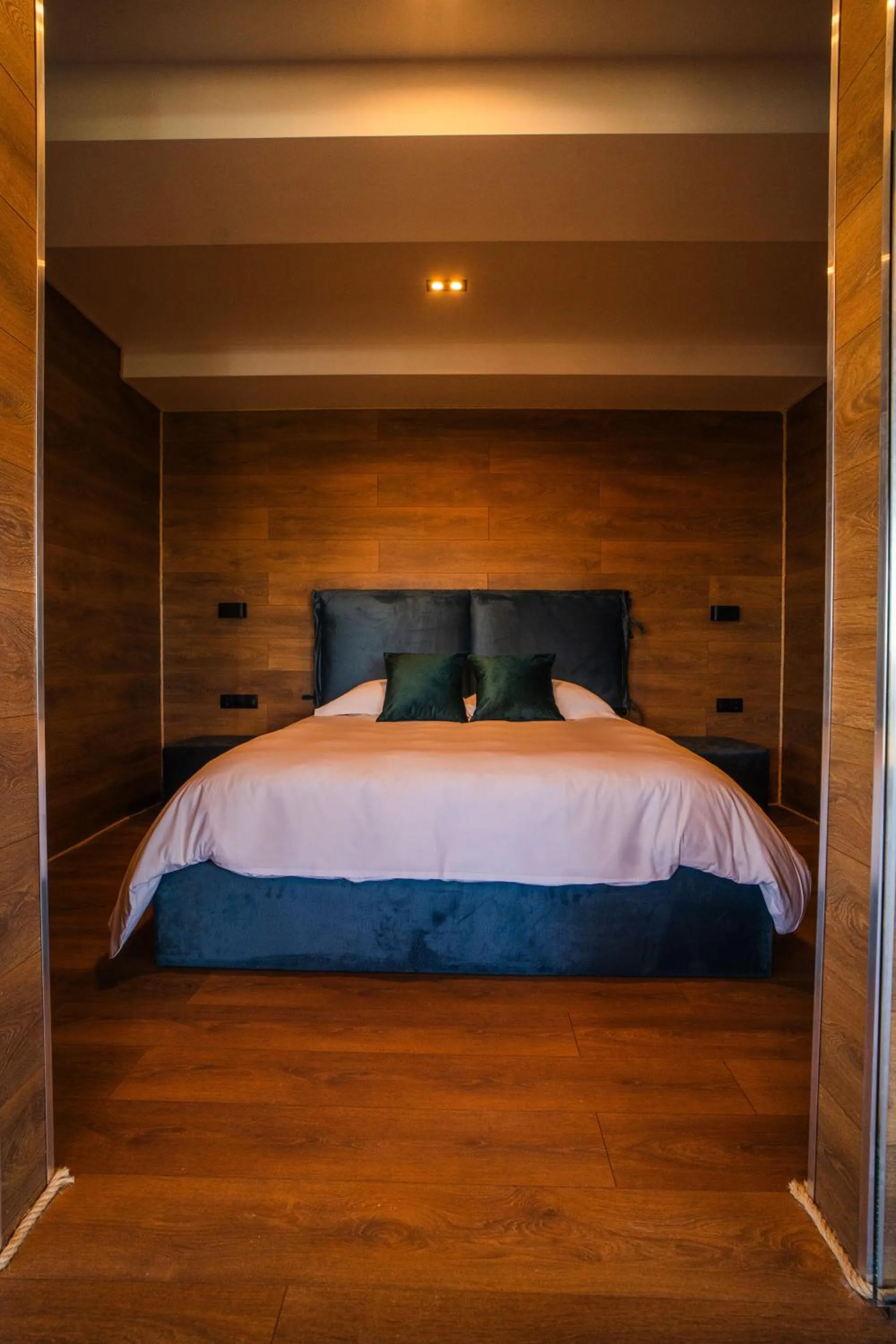 Bed in 3 Hills Boutique - The Ranch Experience