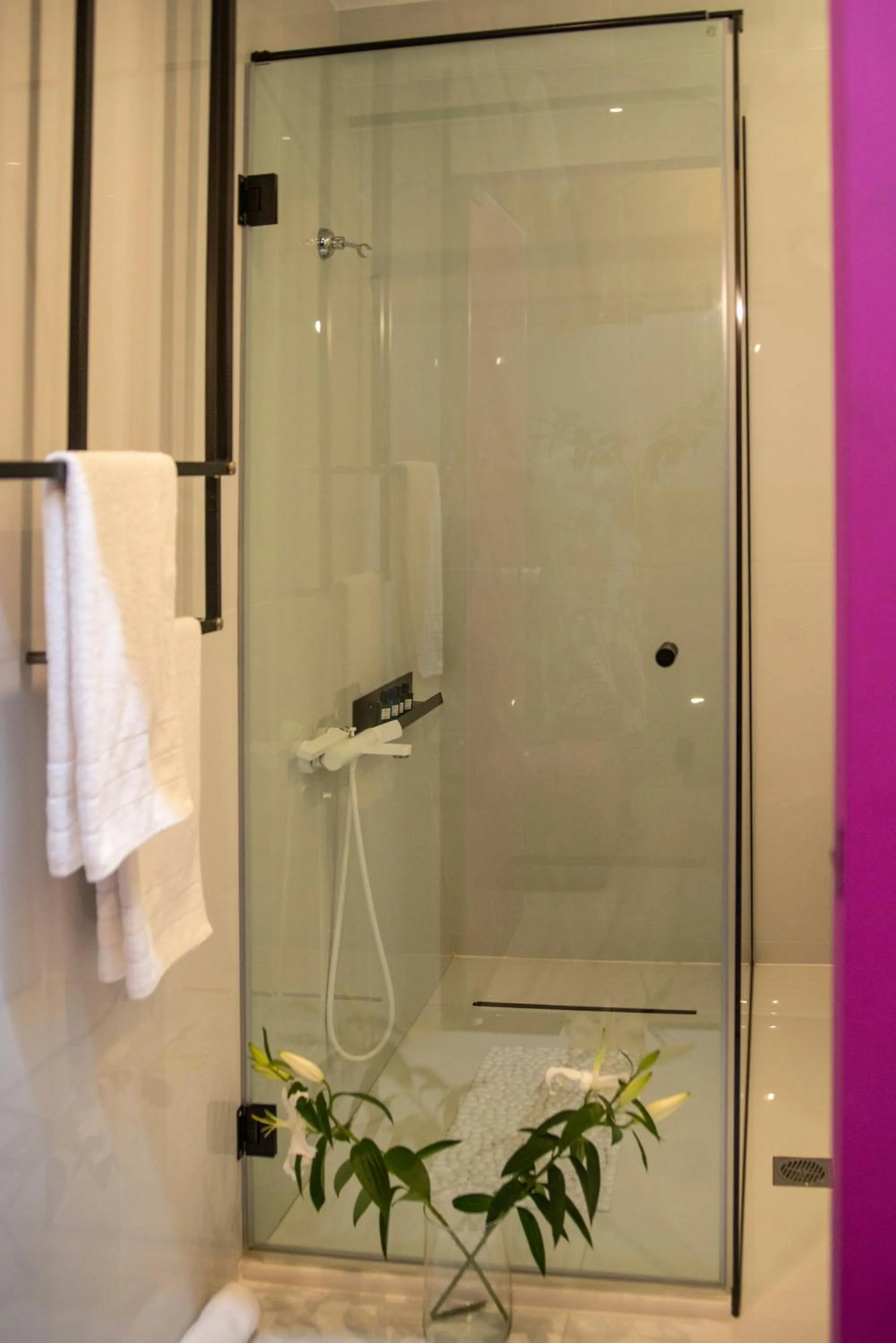 Shower in 3 Hills Boutique - The Ranch Experience