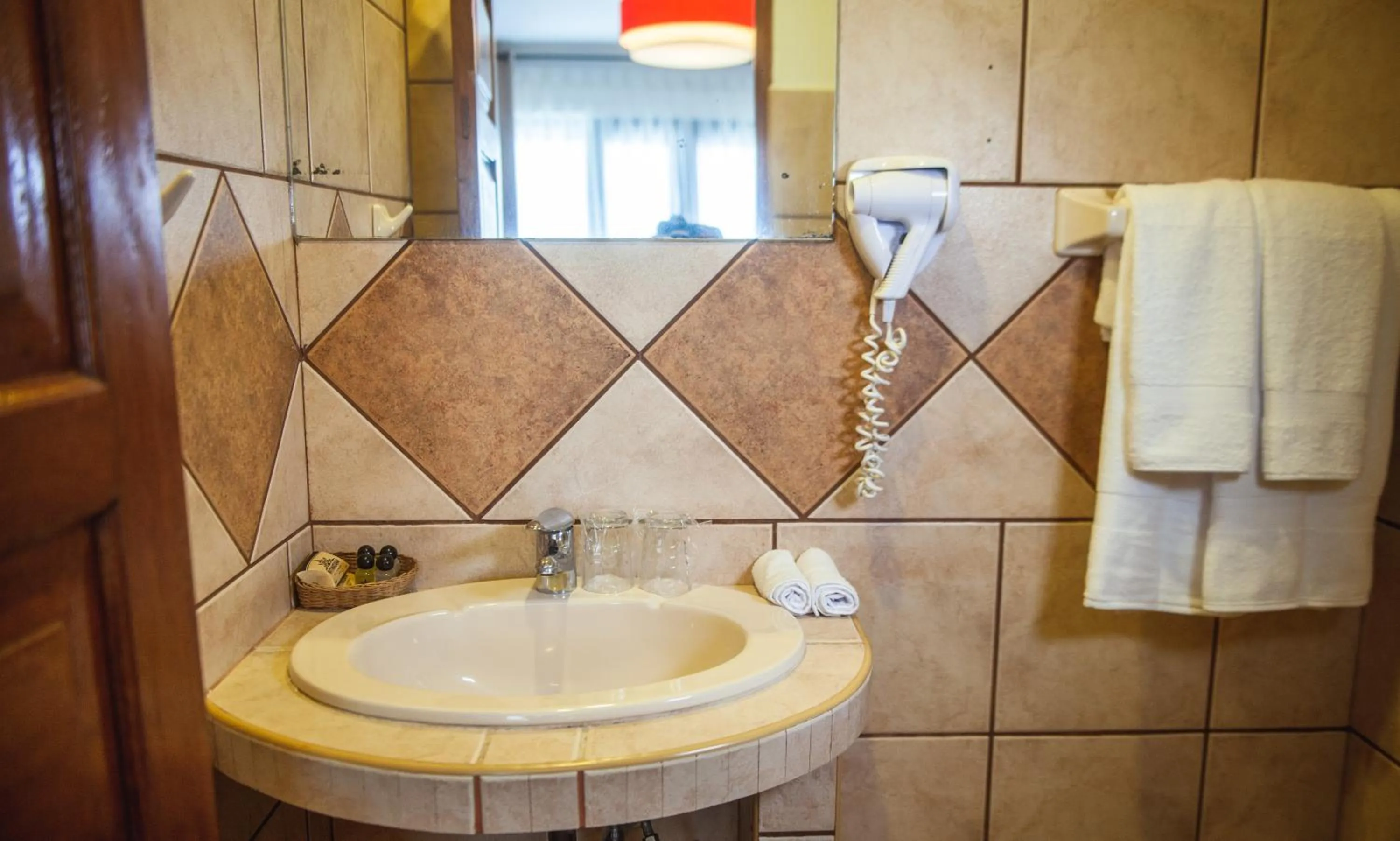 Bathroom in INTIWATANA EL TAMBO ***