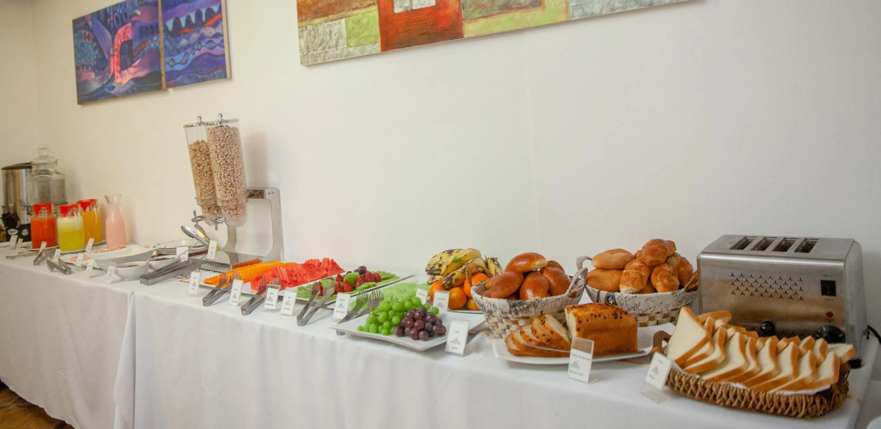 Breakfast in INTIWATANA EL TAMBO ***