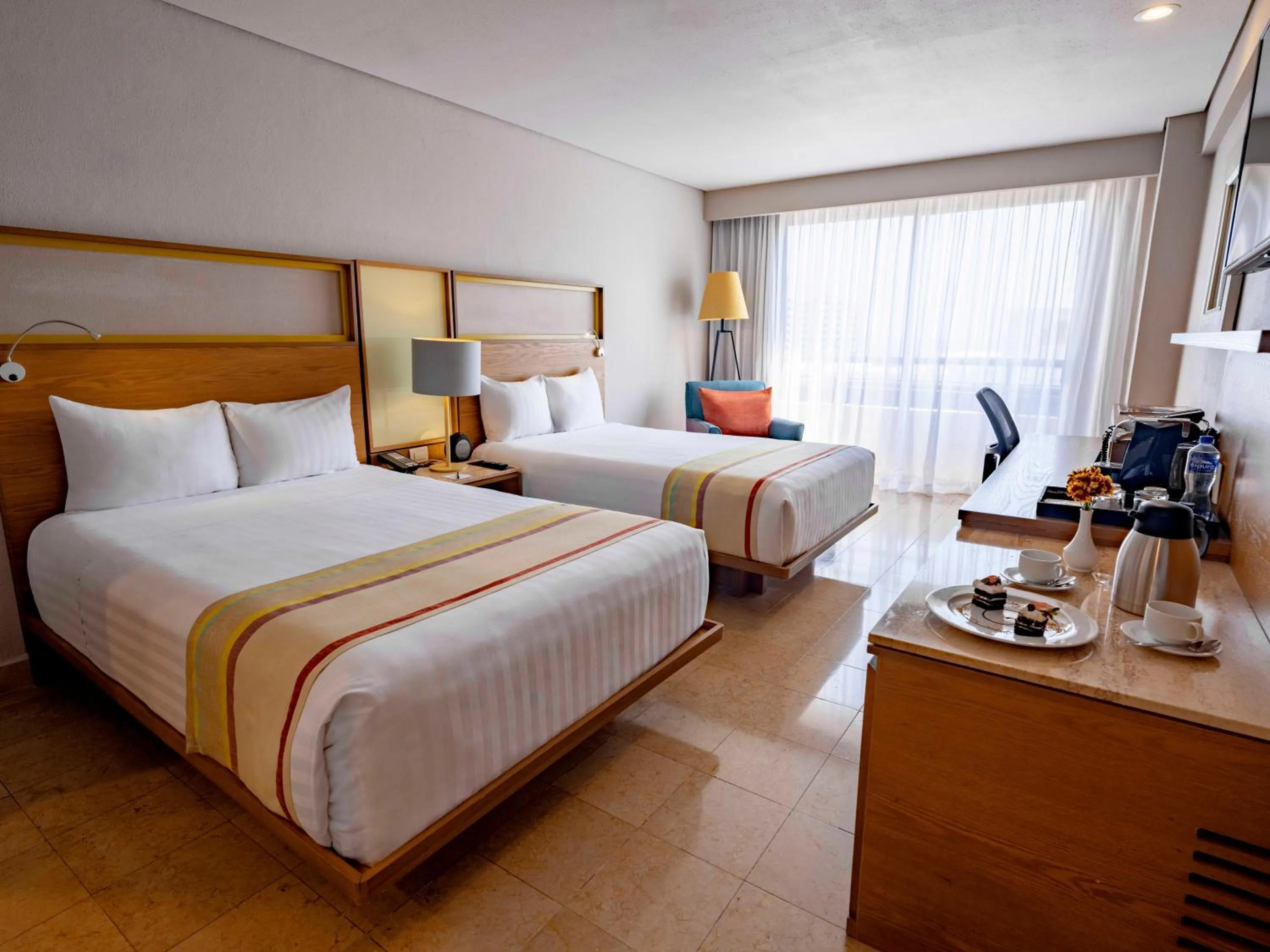 Bedroom, Bed in Galería Plaza Veracruz